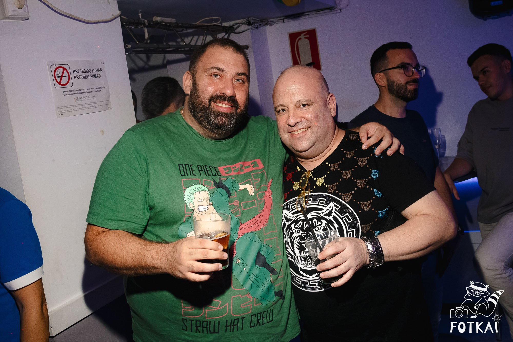 La Prohibida — Reportaje fotográfico en Boys Disco Pub La Mata Torrevieja | FOTKAI