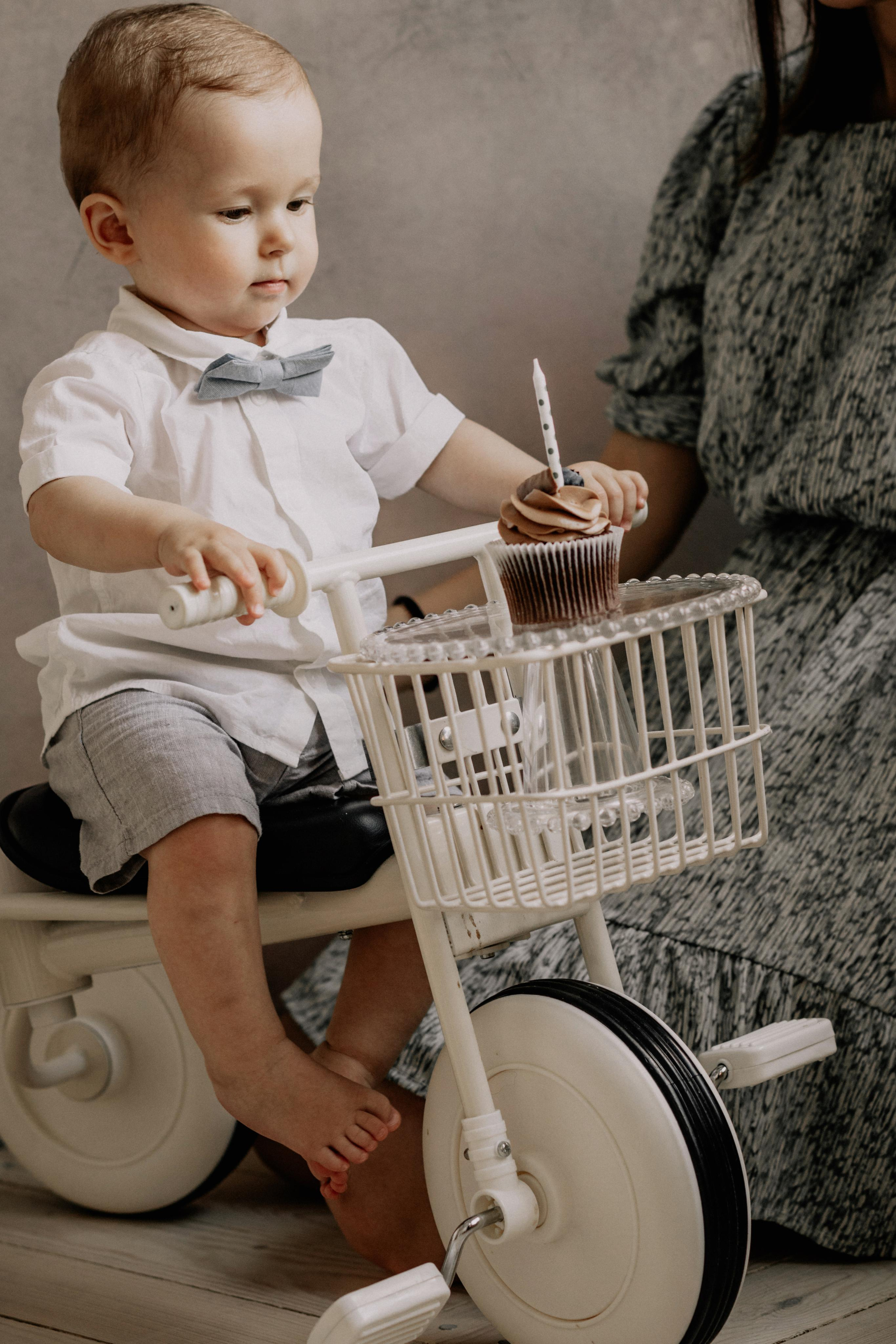 First Birthday Photography – Playful & Heartwarming Session. Alisa Tant — Family and newborn photographer Bucks County, Montgomery county, Philadelphia, NJ