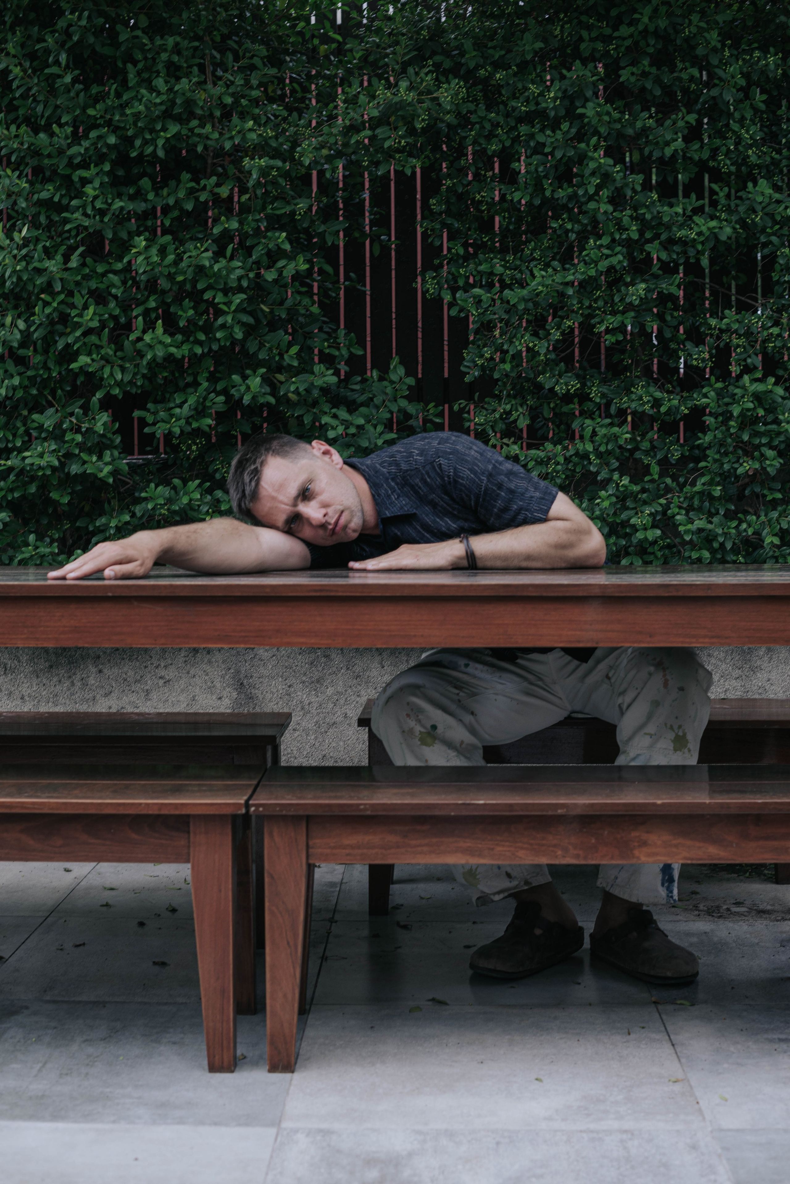 Docdocdoc. Visiting a Friend. Photographer @elmirkami in the city of Buenos Aires