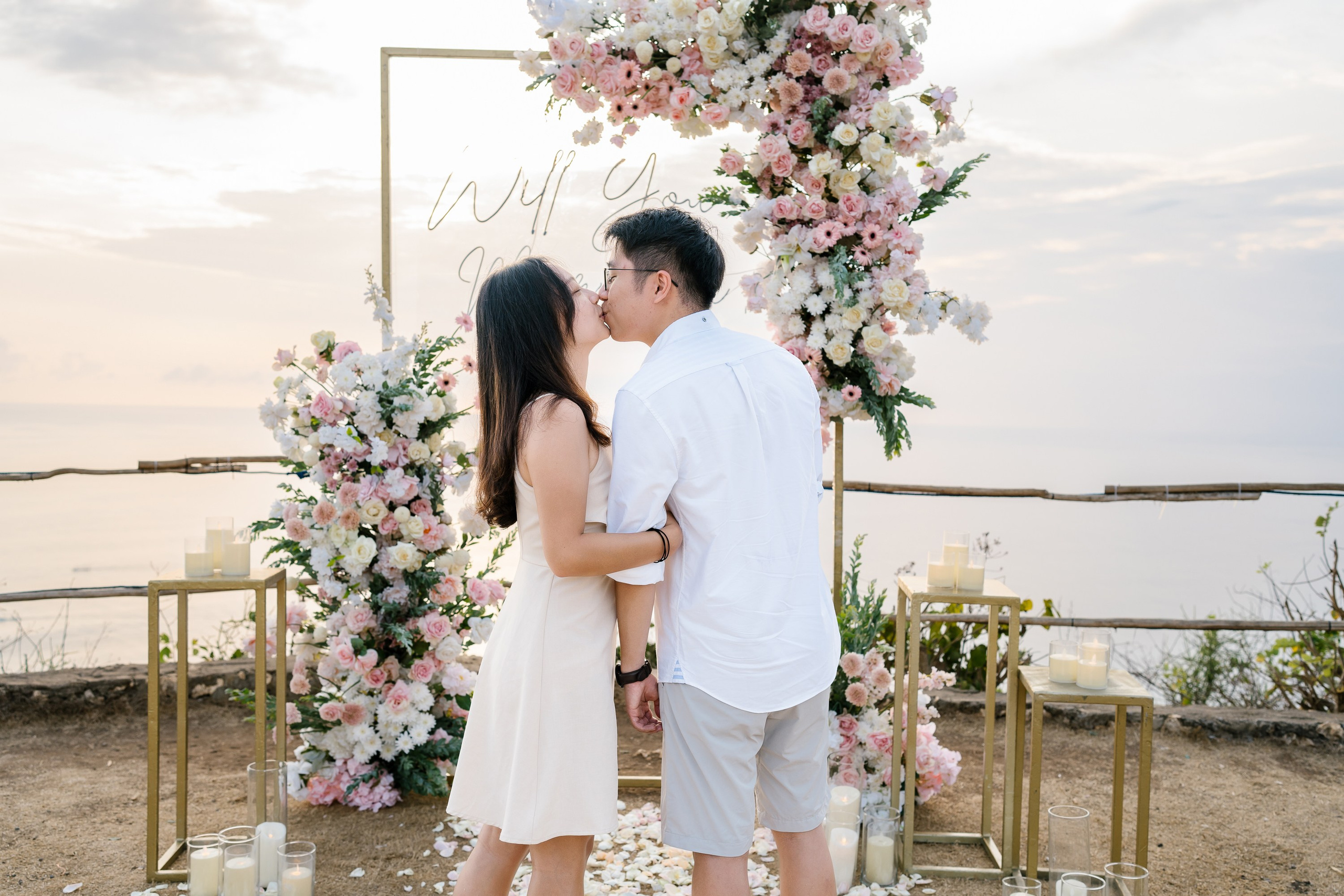 SECRET MARRIAGE PROPOSAL. Female Photographer in Bali