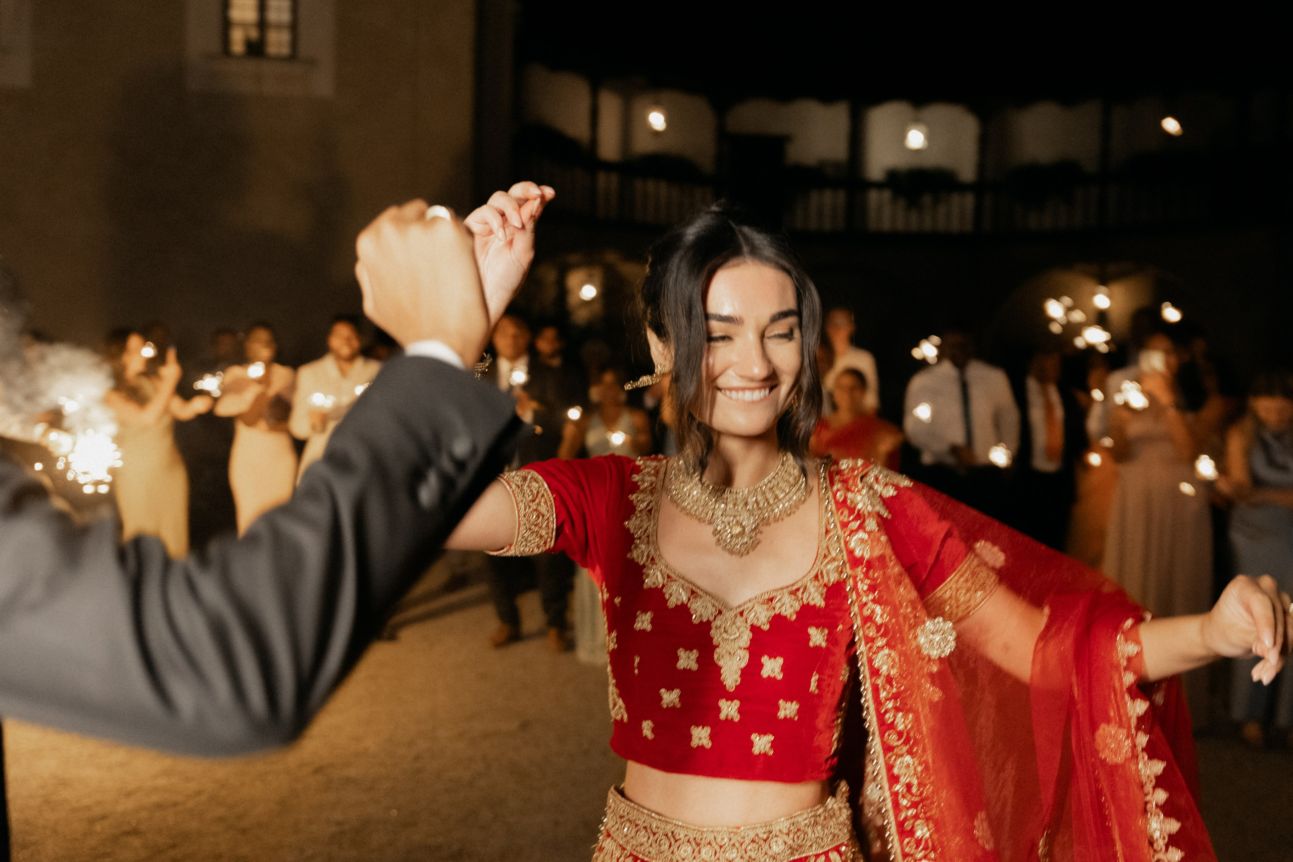 Elegant Castle Wedding in Austria | Alwin & Ruth’s Fairytale Celebration. Wedding photographer and videographer based in Timisoara, Romania