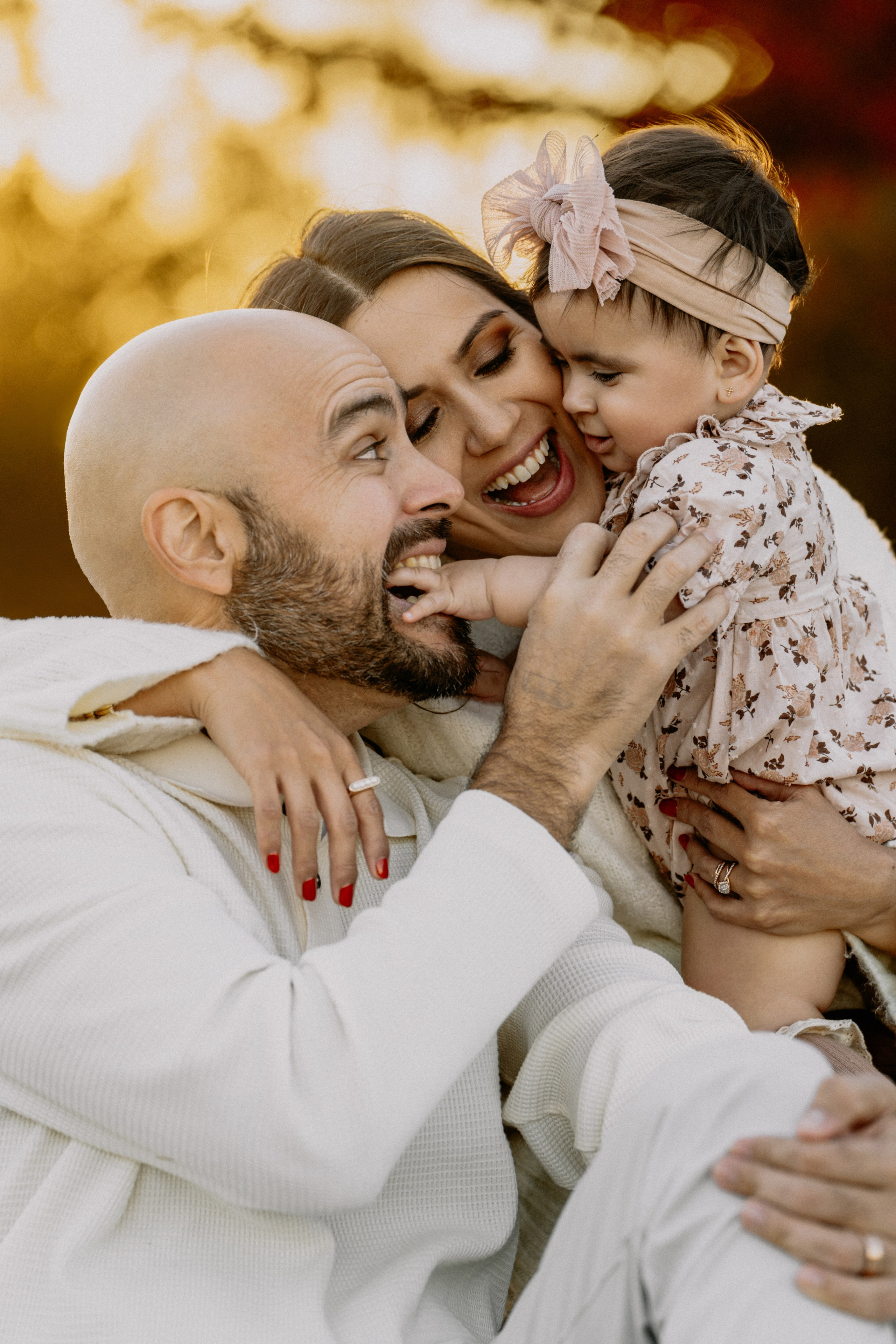 Fall Family Photography – Warm & Cozy Outdoor Session. Alisa Tant — Family and newborn photographer Bucks County, Montgomery county, Philadelphia, NJ
