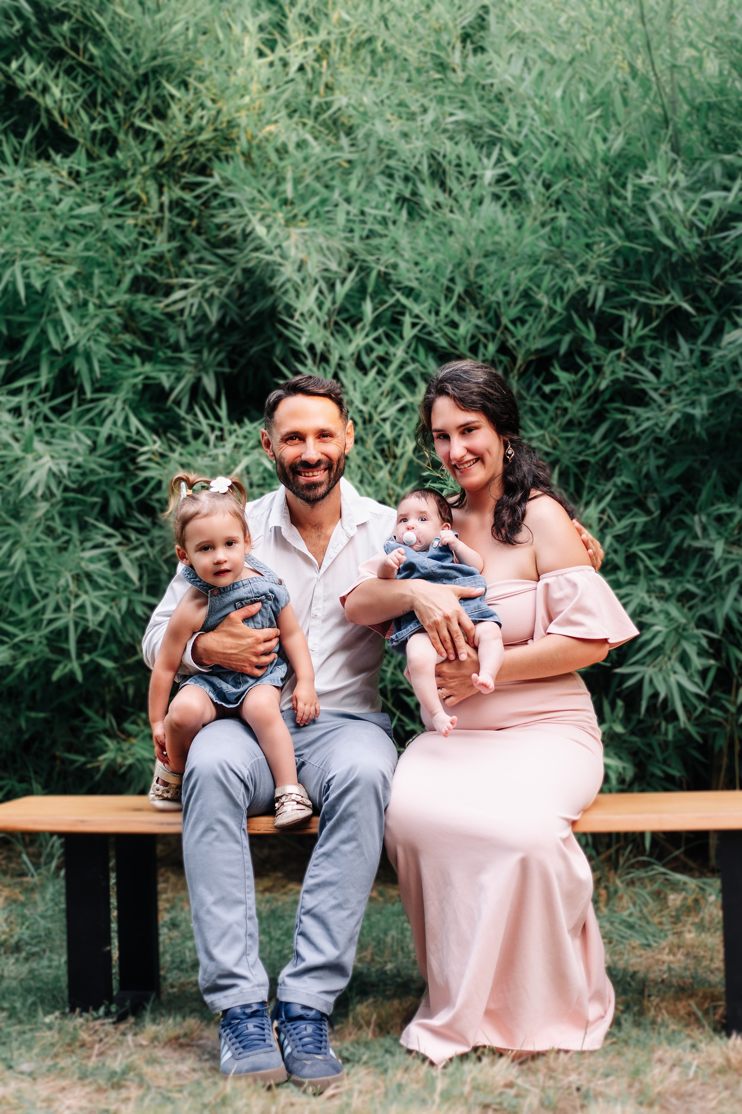 Gwendolyne et sa famille. Studio photo « Partage ton bonheur » – Photographe famille près de Châtellerault, Poitiers et Tours