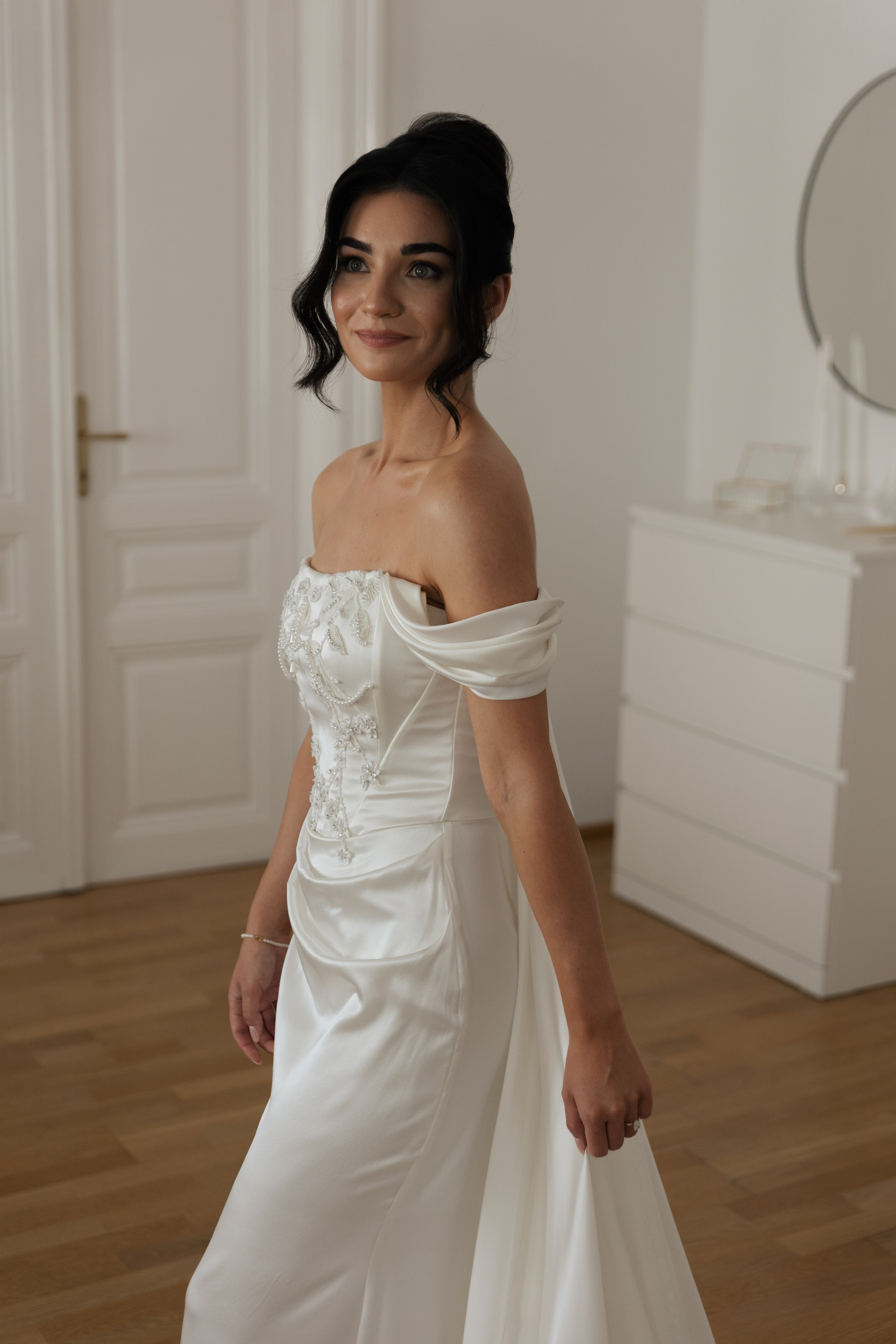 Elegant Castle Wedding in Austria | Alwin & Ruth’s Fairytale Celebration. Wedding photographer and videographer based in Timisoara, Romania