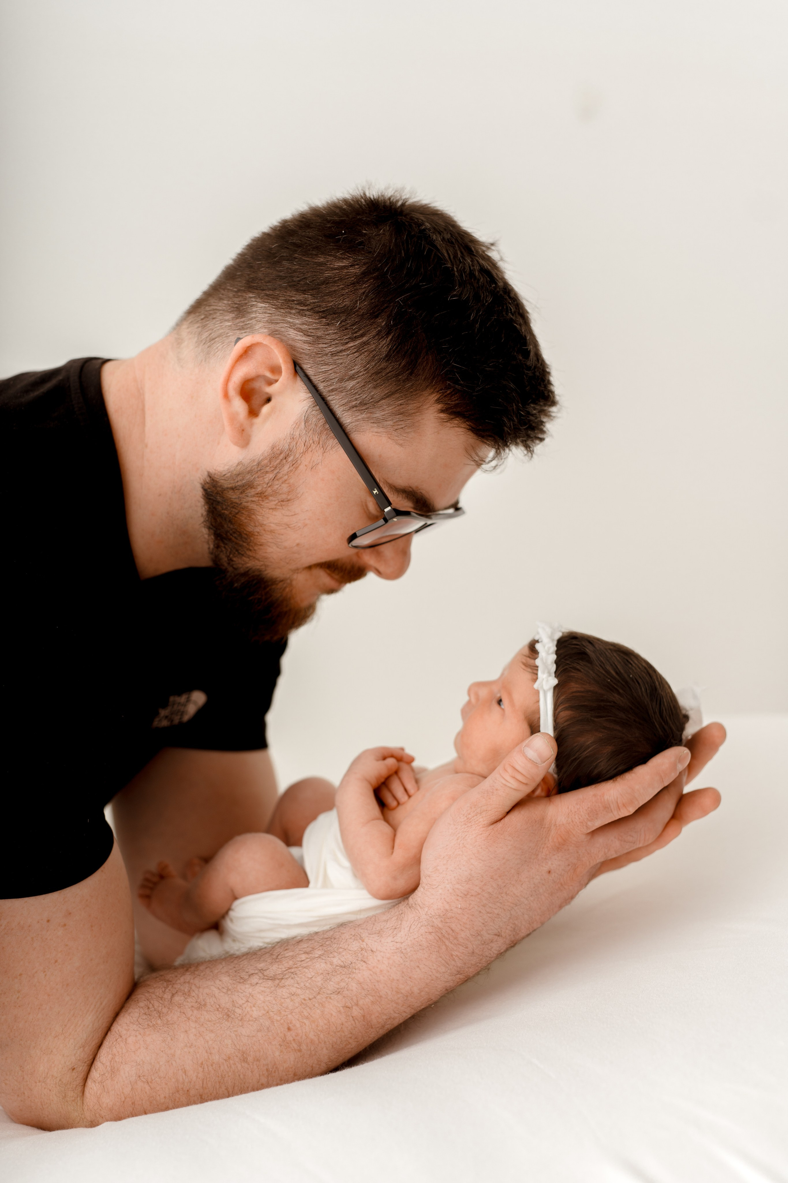 Sesja noworodkowa. Fotograf Łódź - sesja ciążowa, noworodkowa, dziecięca. Studio w Łodzi