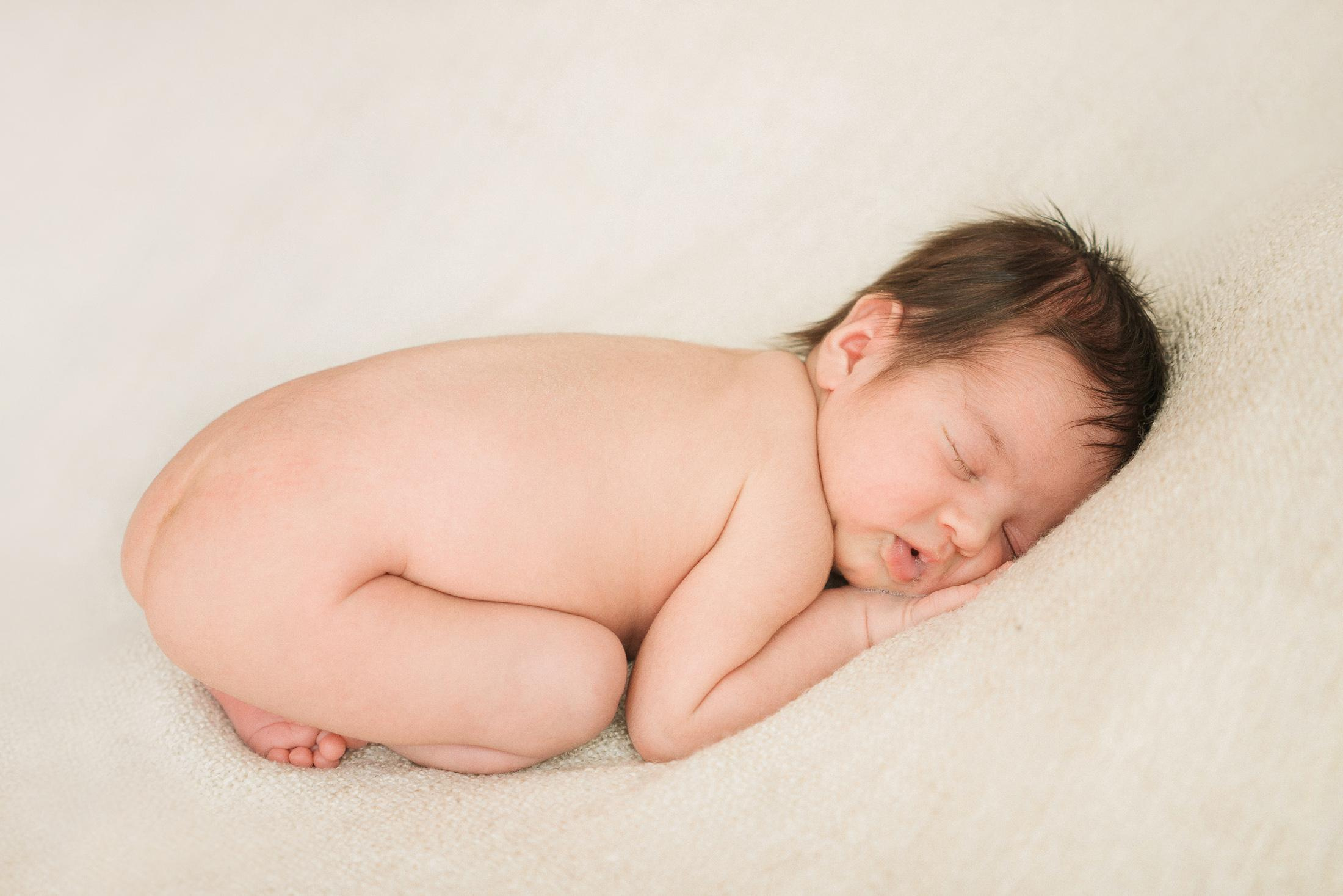 Vastasyntyneen kuvaus asiakkaan kotona ja miljöössä