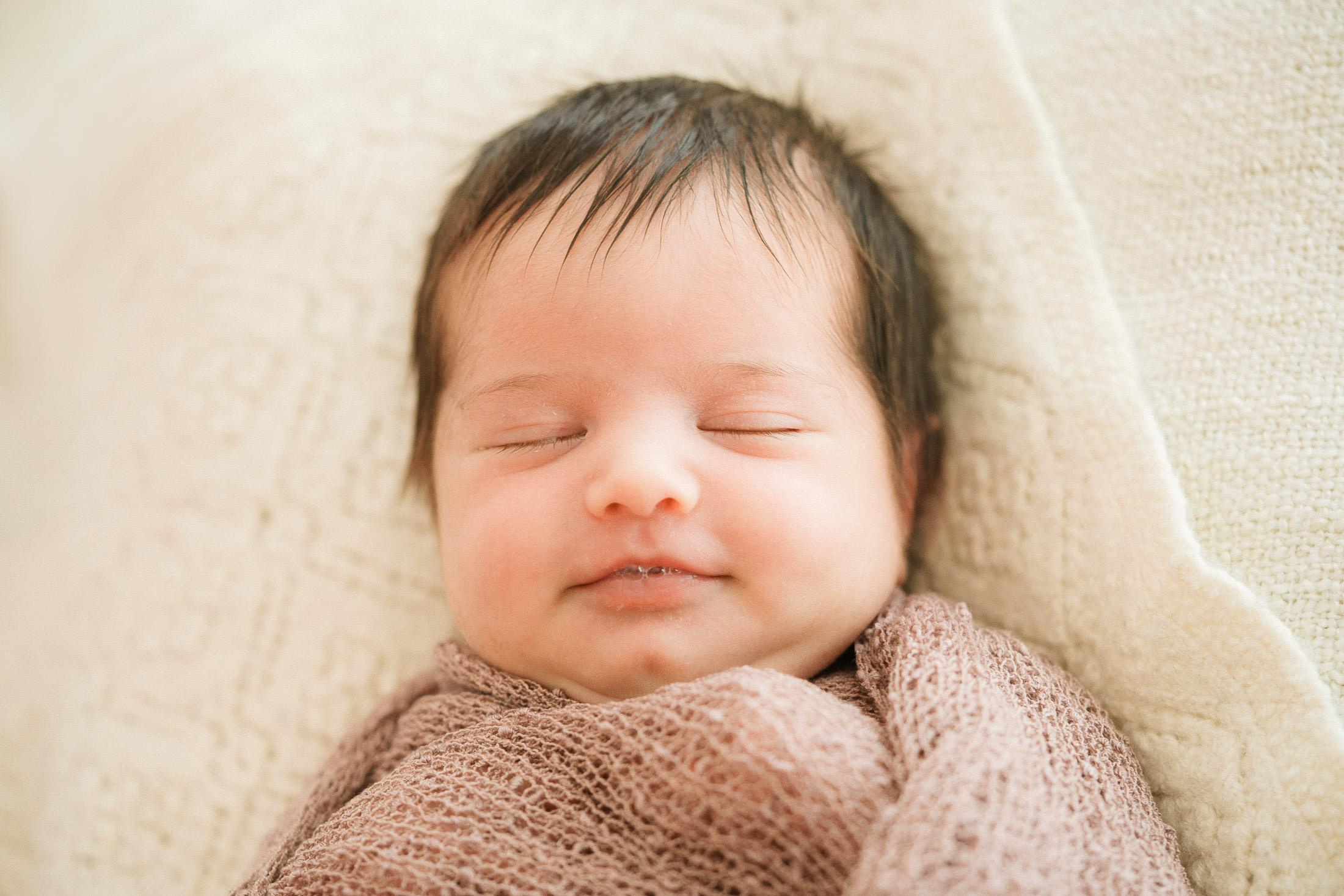 Vastasyntyneen kuvaus asiakkaan kotona ja miljöössä