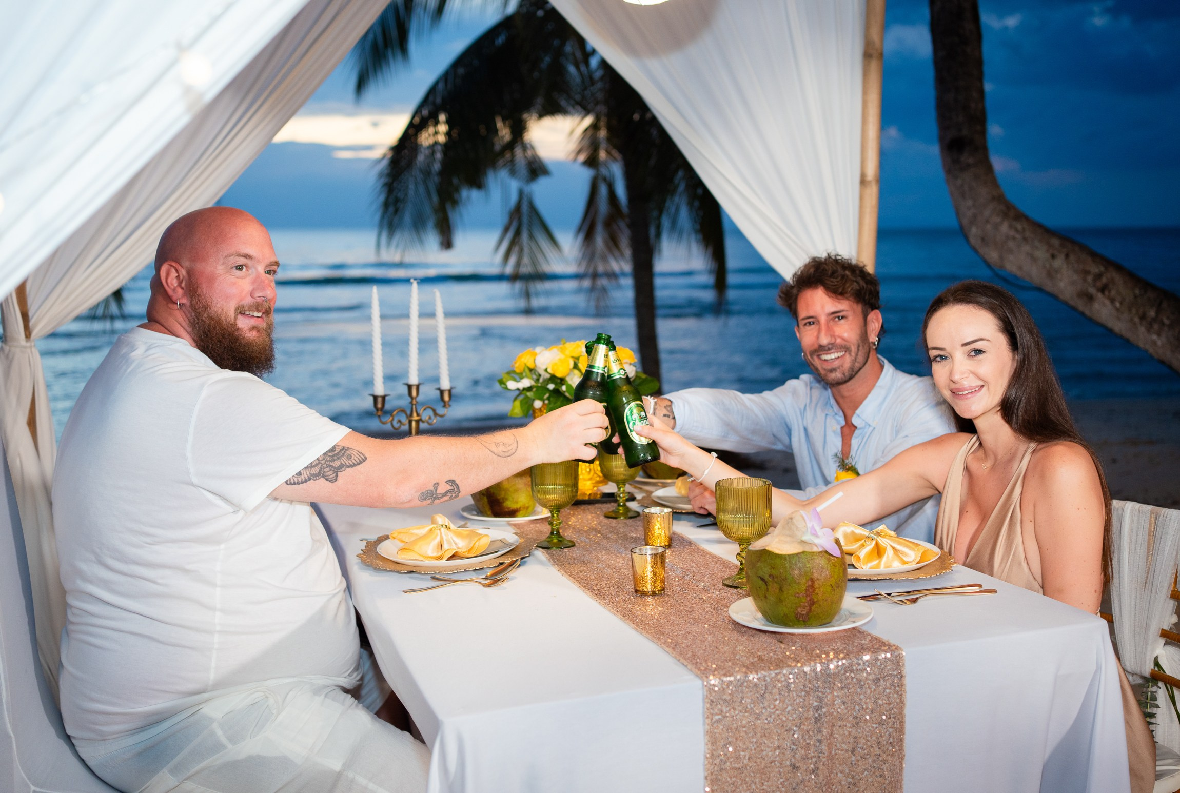 Dinner after ceremony. Буддийская свадебная церемония на Самуи, Таиланд