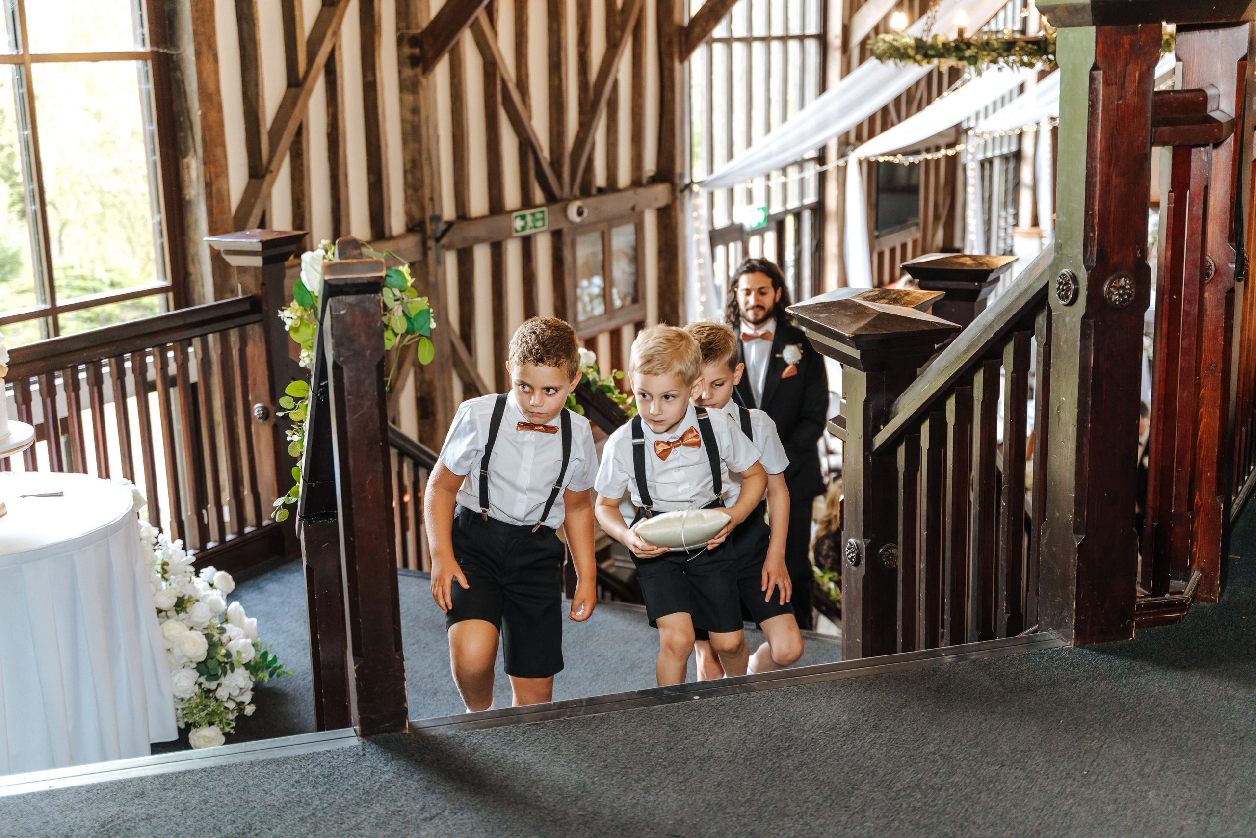 Wedding at Essendon Country Club. Photographer in England Ekaterina Romanova