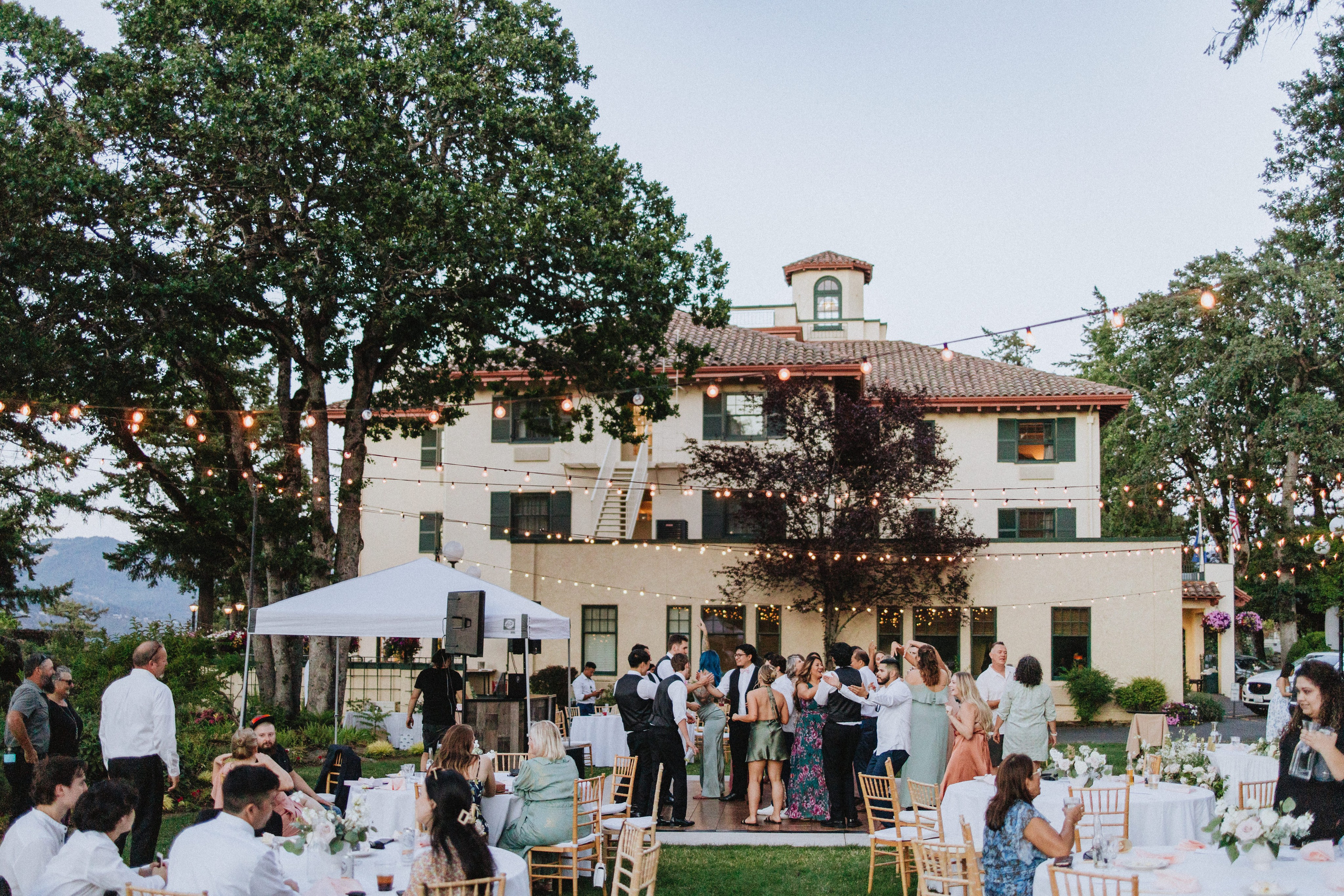Brook & Richard's Wedding in Portland Oregon| Captured by Georgy Shishkin, Professional Wedding Photographer Seattle, Bend & Oregon Coast. Capturing Love in the Heart of the Pacific Northwes