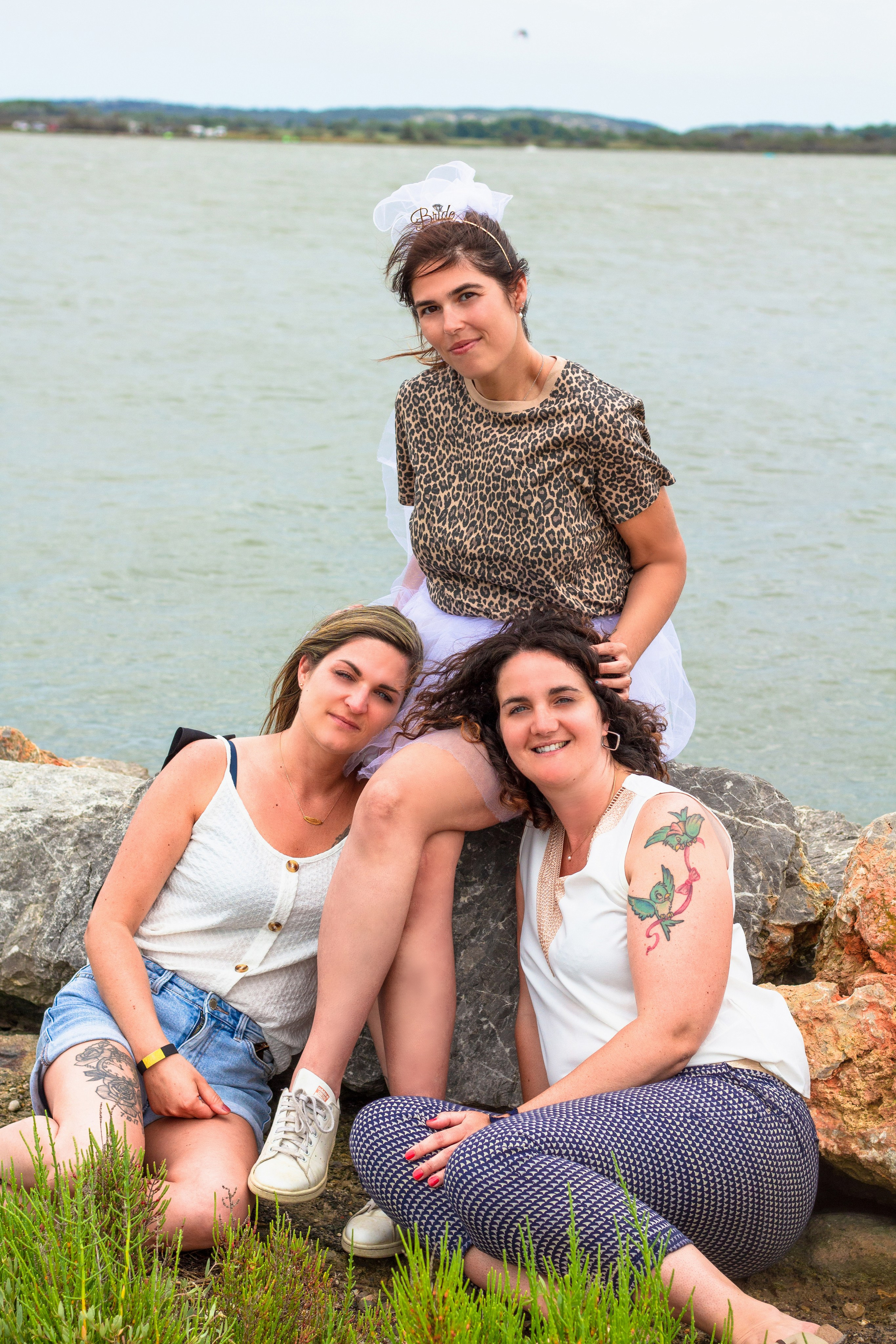 Séance photo EVJF Châtellerault, Poitiers, Tours. Studio photo « Partage ton bonheur » – Photographe famille près de Châtellerault, Poitiers et Tours
