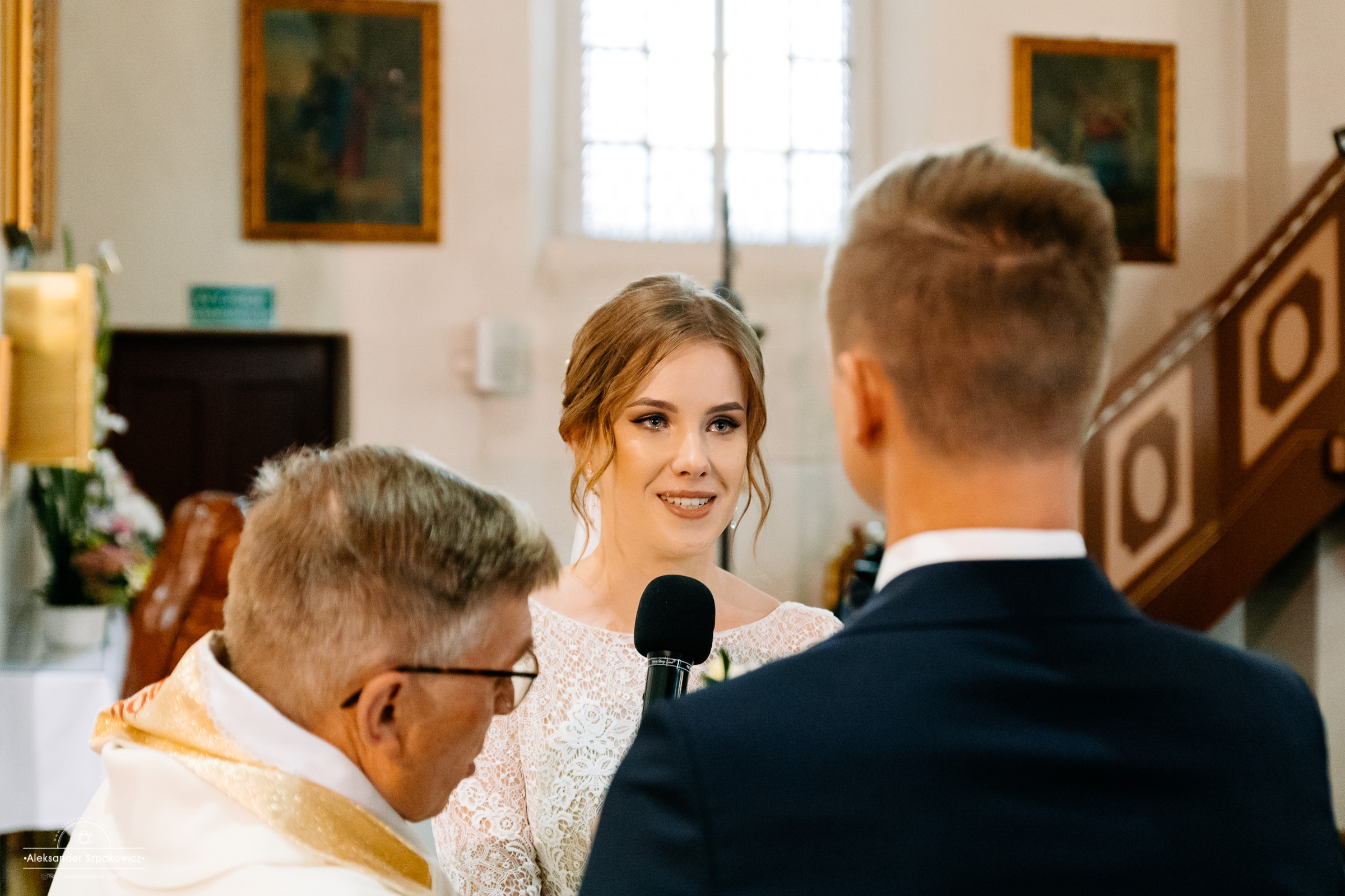 Ceremonia ślubna • Zdjęcia w kościele/USC. Fotograf Ślubny Warszawa - Sesje Biznesowe Rodzinne Eventy