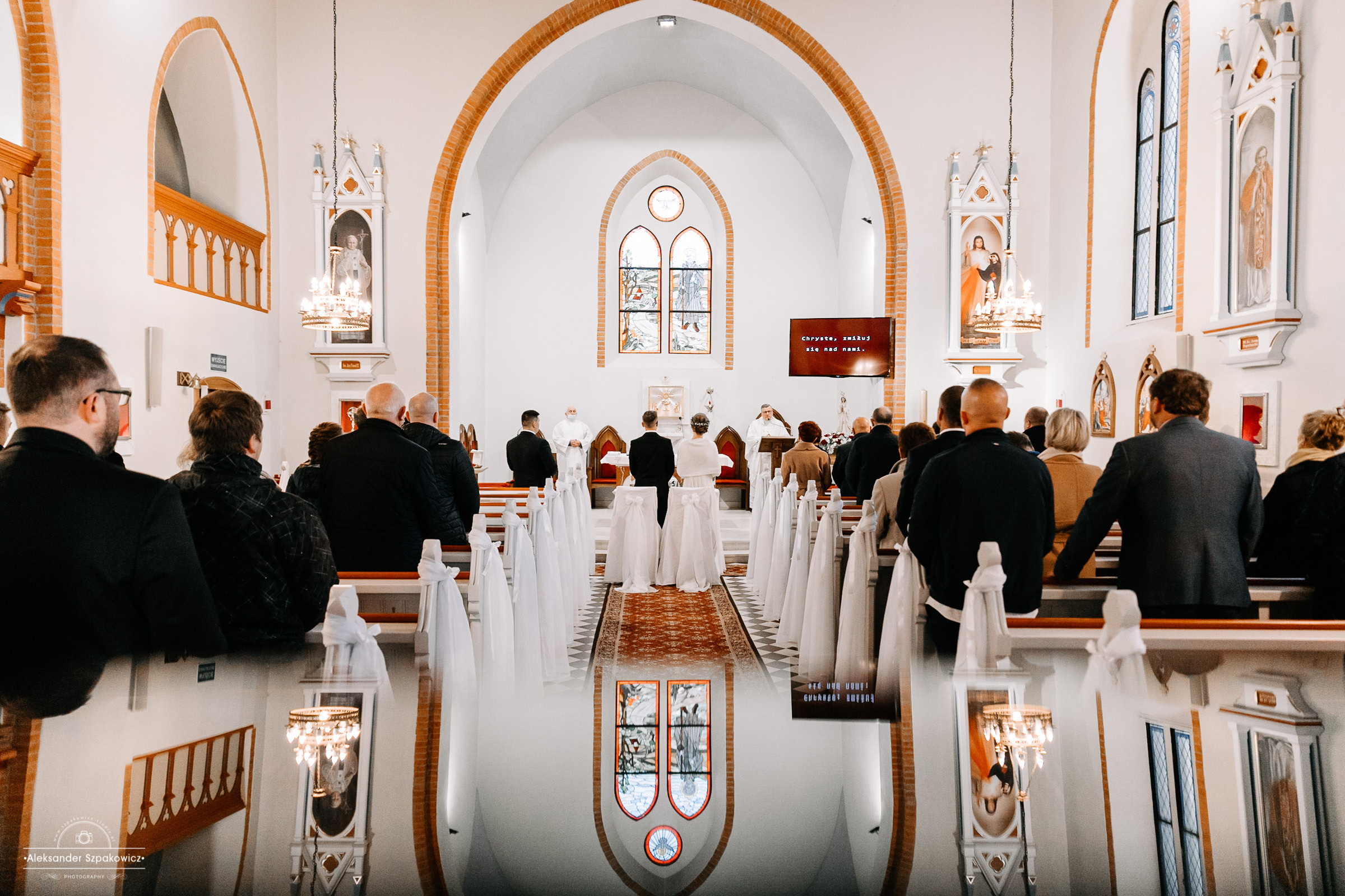Ceremonia ślubna • Zdjęcia w kościele/USC. Fotograf Ślubny Warszawa - Sesje Biznesowe Rodzinne Eventy