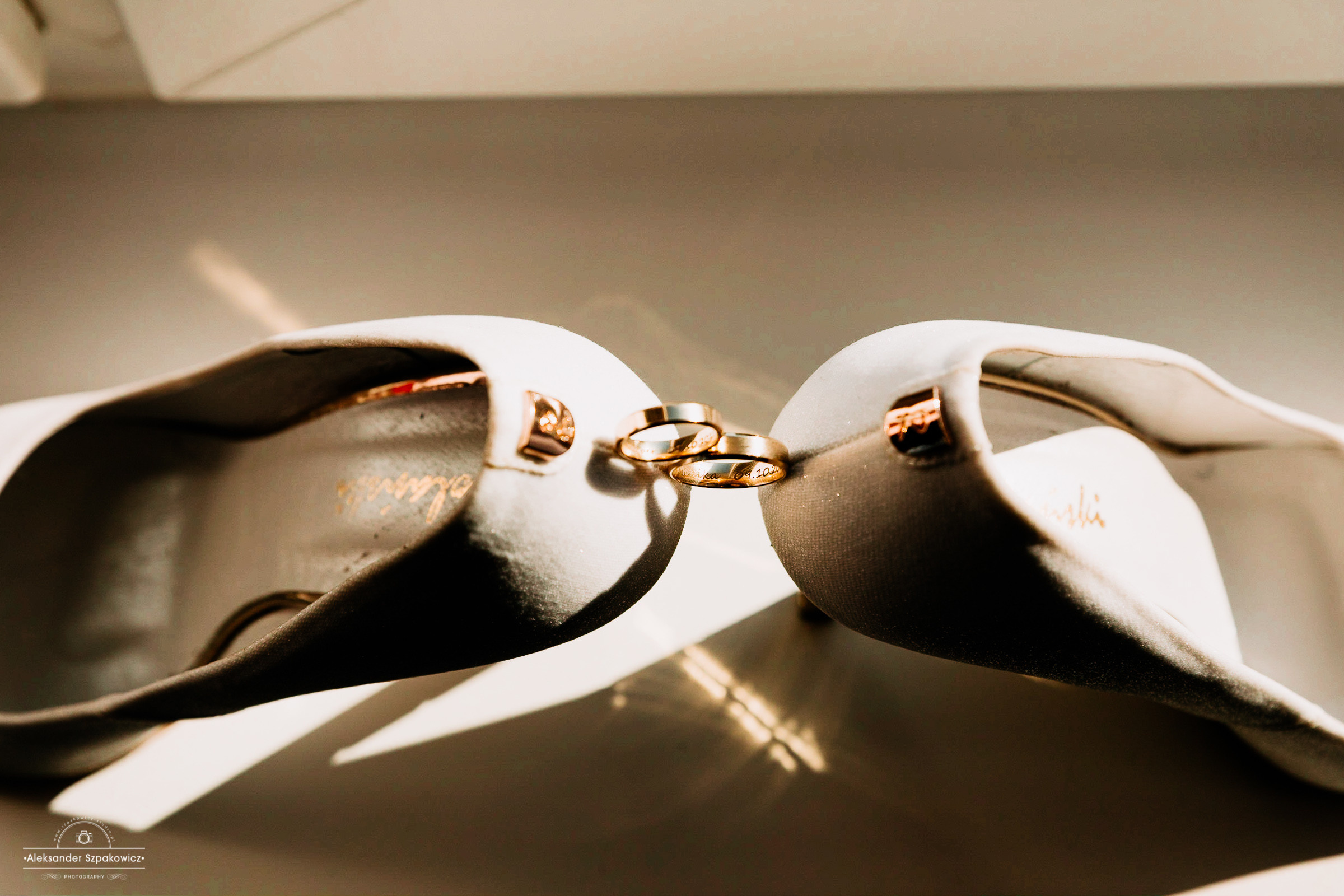 Zdjęcia ślubne z Przygotowań • Fotograf Trójmiasto. Fotograf Ślubny Warszawa - Sesje Biznesowe Rodzinne Eventy