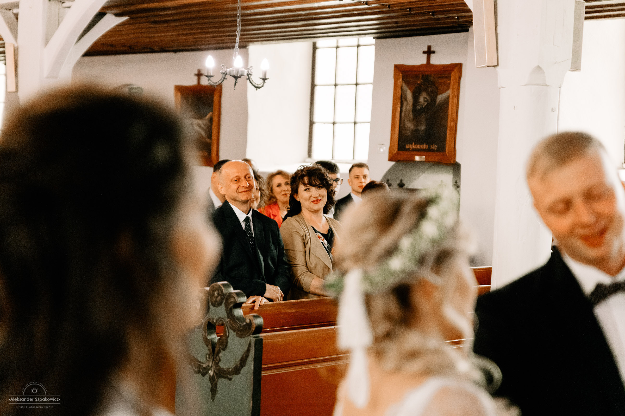 Ceremonia ślubna • Zdjęcia w kościele/USC. Fotograf Ślubny Warszawa - Sesje Biznesowe Rodzinne Eventy