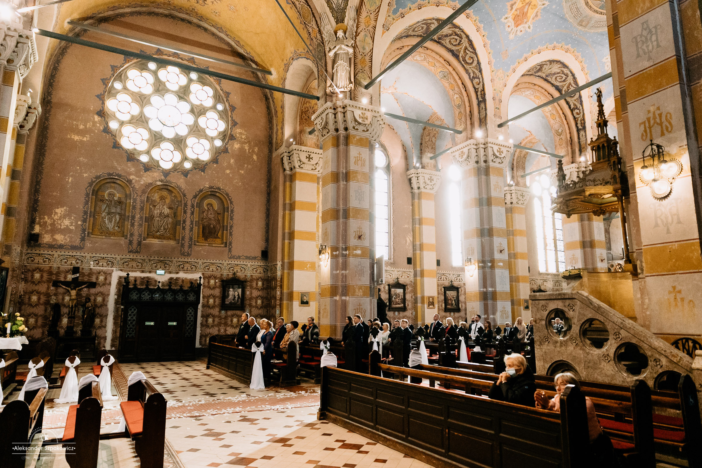 Ceremonia ślubna • Zdjęcia w kościele/USC. Fotograf Ślubny Warszawa - Sesje Biznesowe Rodzinne Eventy
