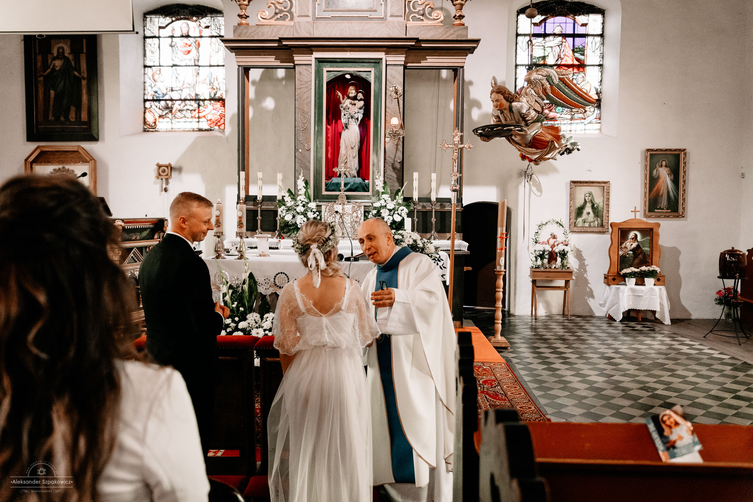 Ceremonia ślubna • Zdjęcia w kościele/USC. Fotograf Ślubny Warszawa - Sesje Biznesowe Rodzinne Eventy
