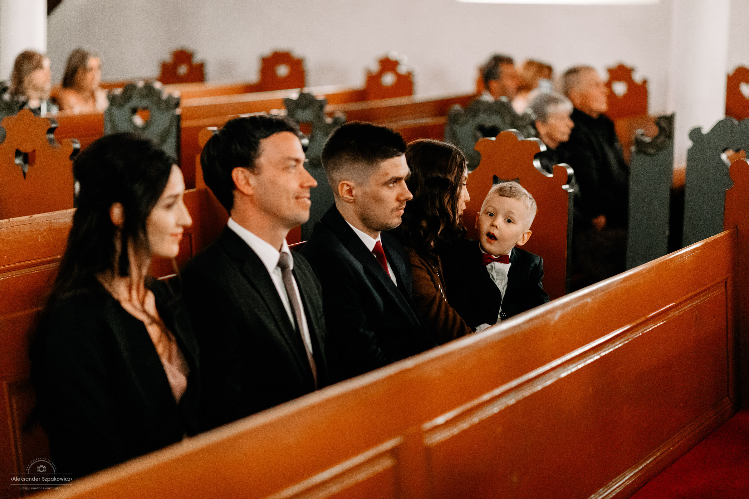 Ceremonia ślubna • Zdjęcia w kościele/USC. Fotograf Ślubny Warszawa - Sesje Biznesowe Rodzinne Eventy