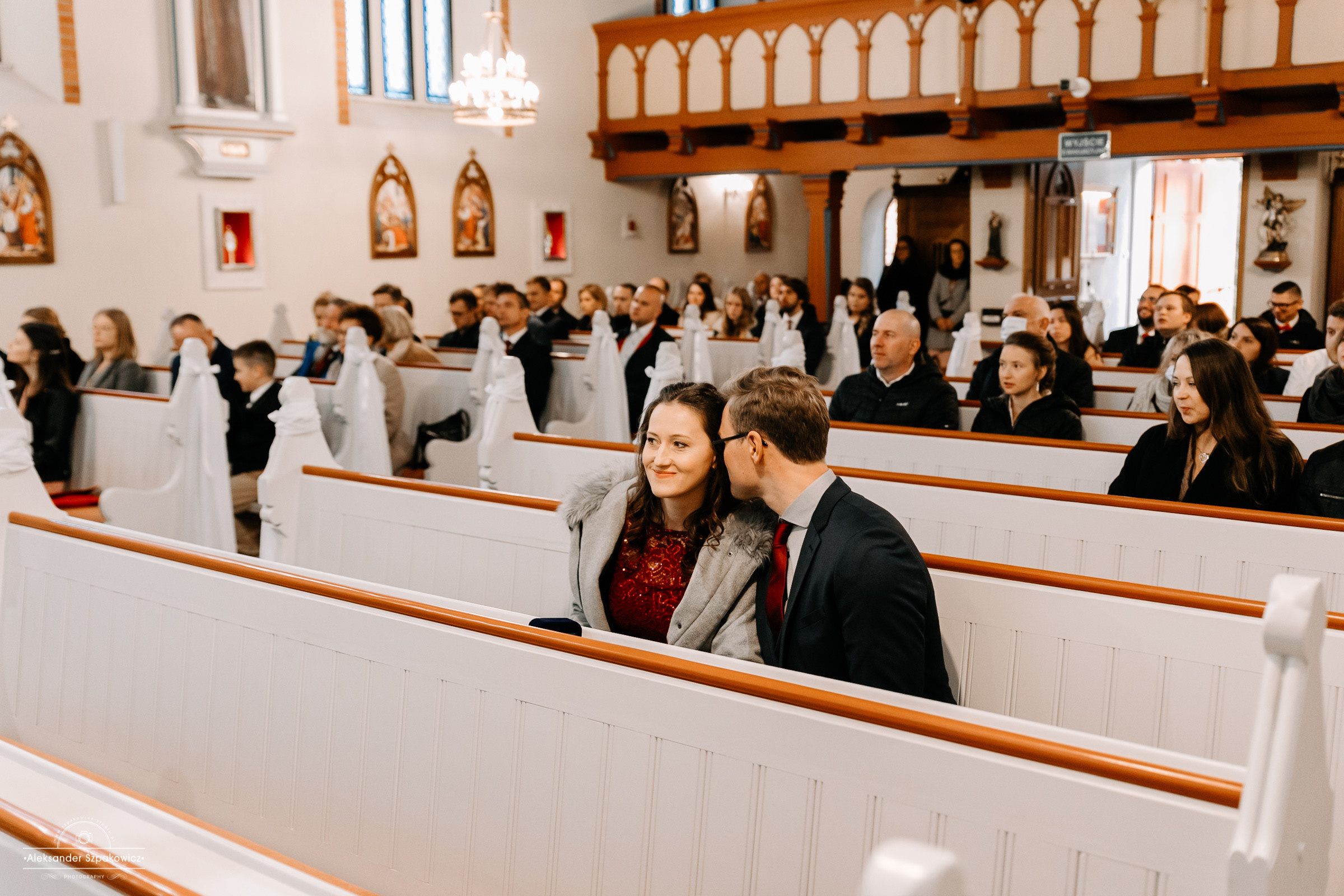 Ceremonia ślubna • Zdjęcia w kościele/USC. Fotograf Ślubny Warszawa - Sesje Biznesowe Rodzinne Eventy