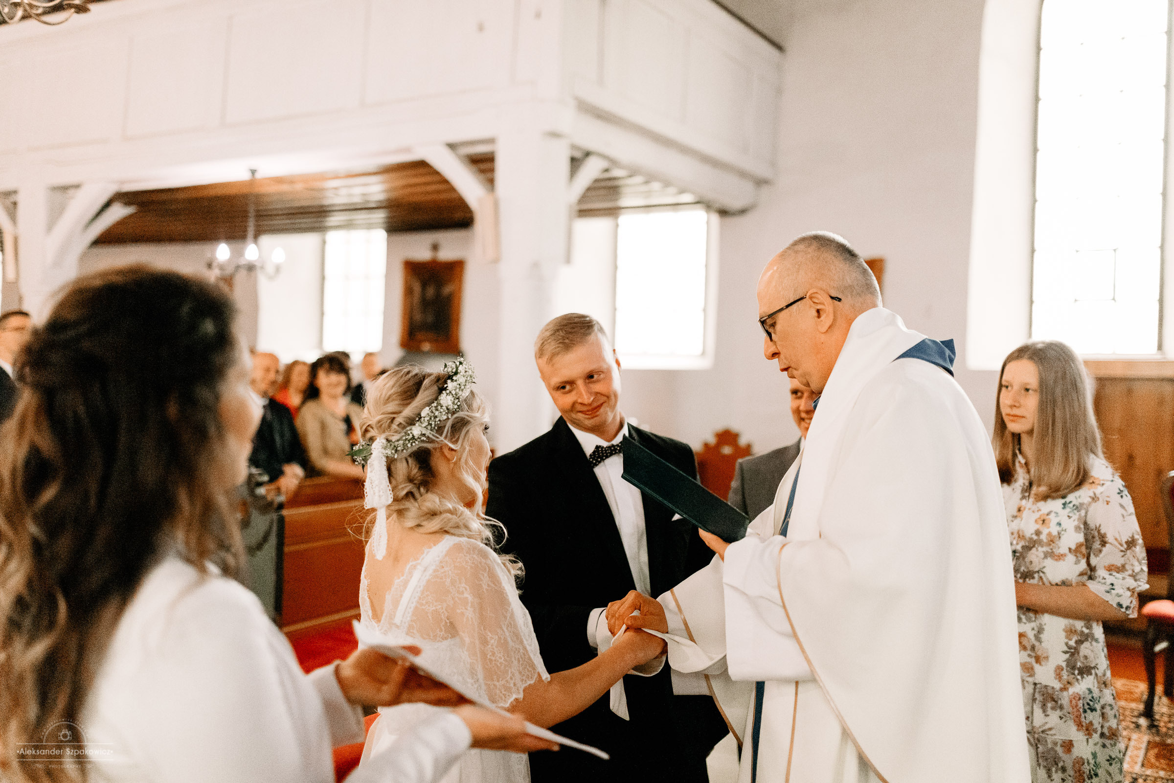 Ceremonia ślubna • Zdjęcia w kościele/USC. Fotograf Ślubny Warszawa - Sesje Biznesowe Rodzinne Eventy