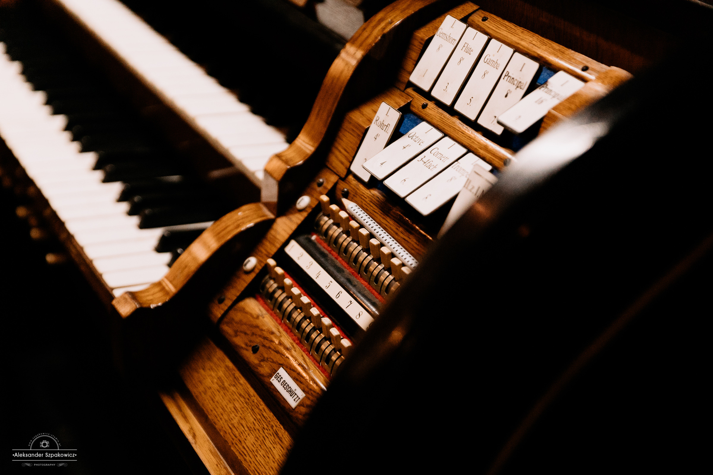 Ceremonia ślubna • Zdjęcia w kościele/USC. Fotograf Ślubny Warszawa - Sesje Biznesowe Rodzinne Eventy