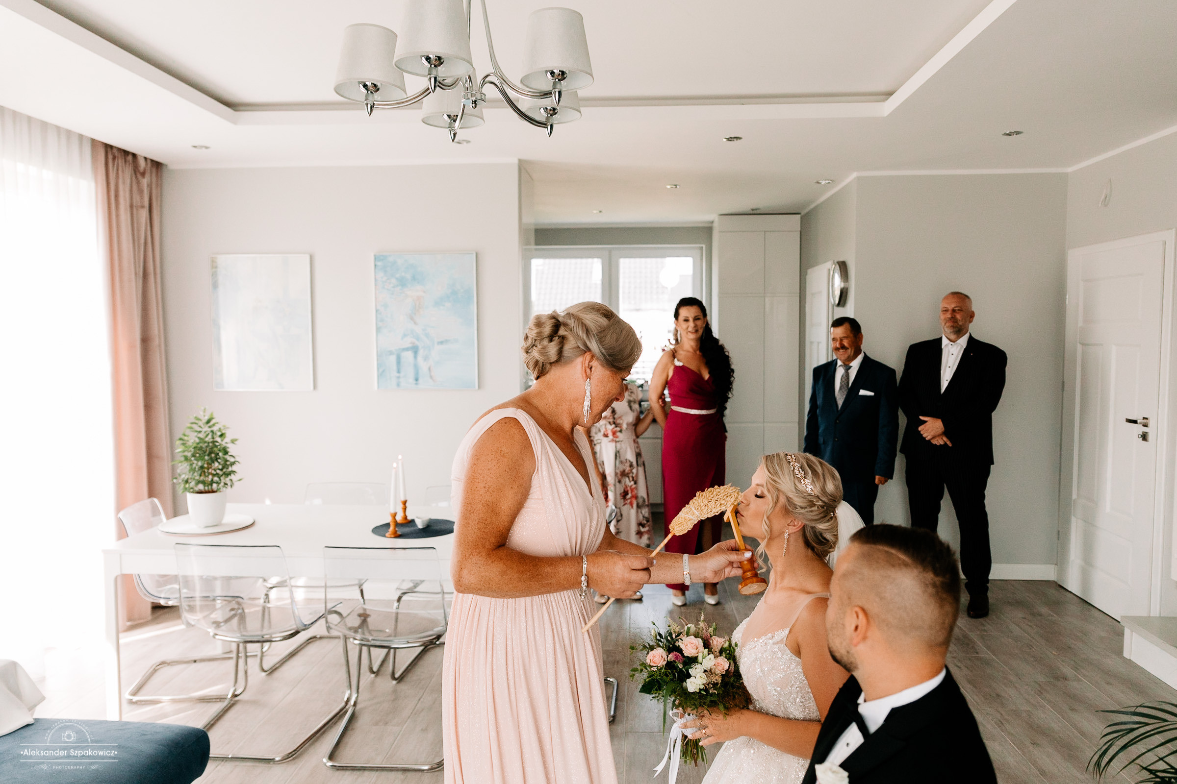 Zdjęcia ślubne z Przygotowań • Fotograf Trójmiasto. Fotograf Ślubny Warszawa - Sesje Biznesowe Rodzinne Eventy