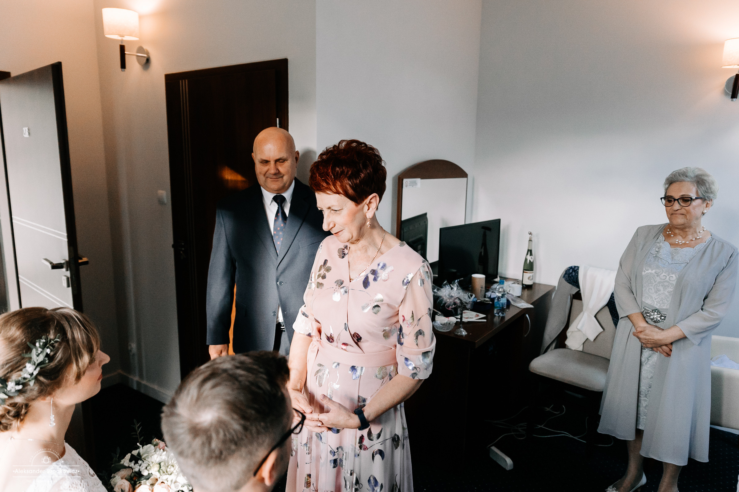 Zdjęcia ślubne z Przygotowań • Fotograf Trójmiasto. Fotograf Ślubny Warszawa - Sesje Biznesowe Rodzinne Eventy