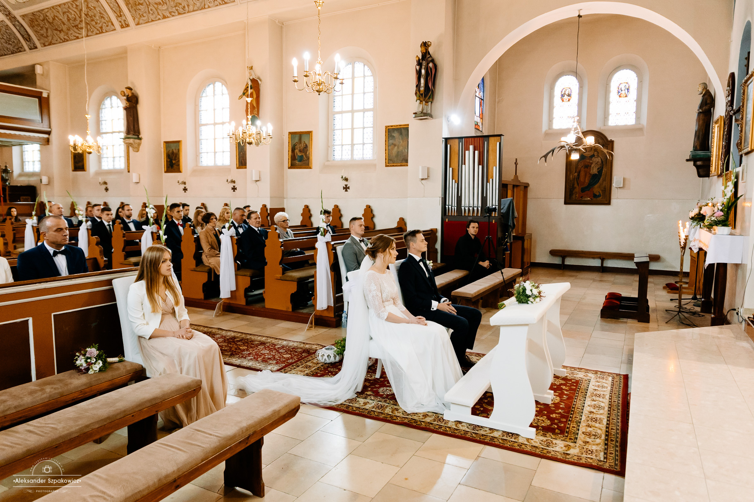 Ceremonia ślubna • Zdjęcia w kościele/USC. Fotograf Ślubny Warszawa - Sesje Biznesowe Rodzinne Eventy
