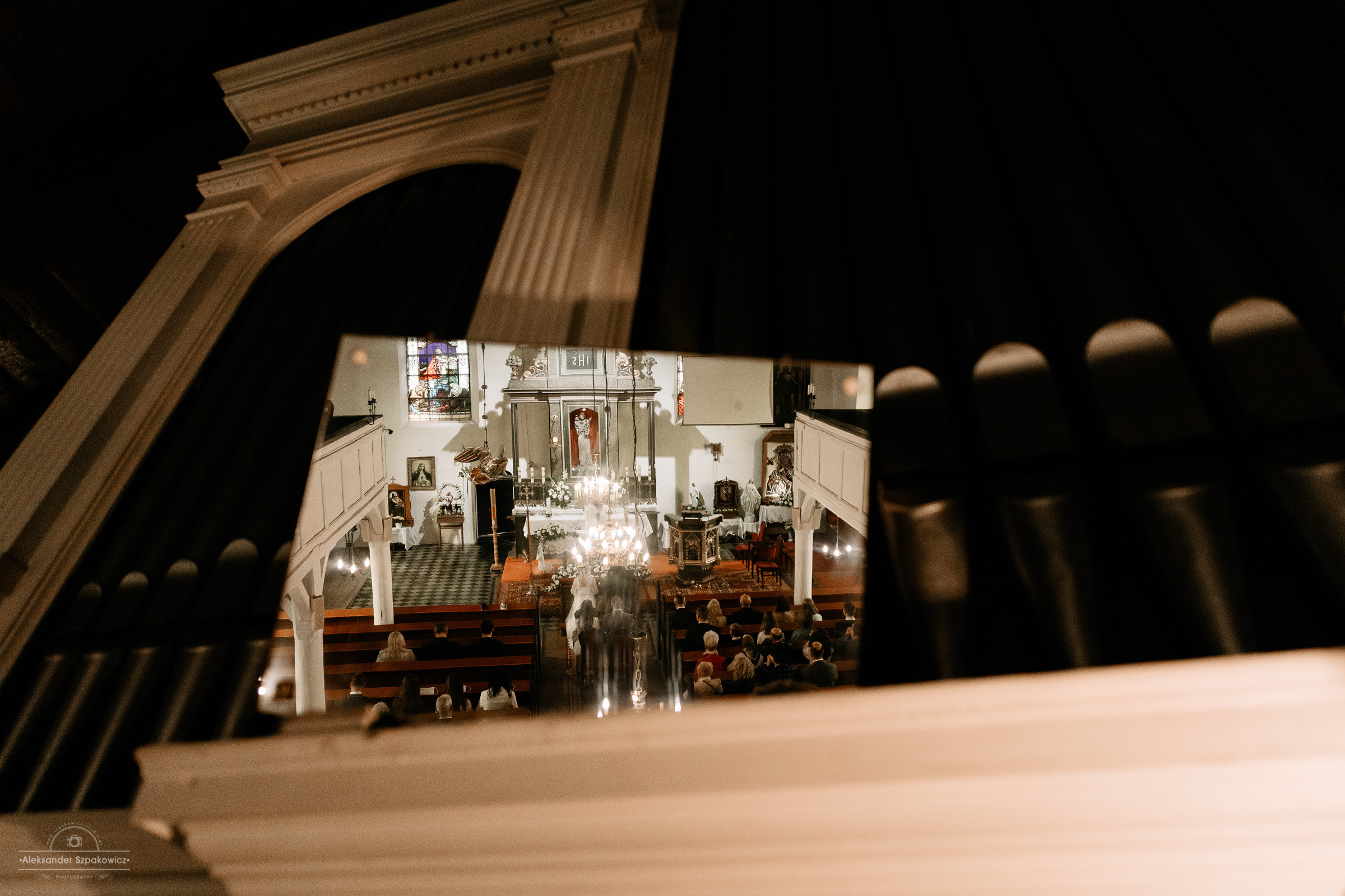Ceremonia ślubna • Zdjęcia w kościele/USC. Fotograf Ślubny Warszawa - Sesje Biznesowe Rodzinne Eventy