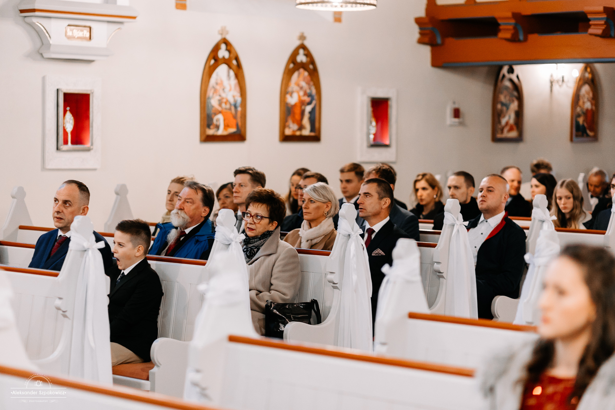 Ceremonia ślubna • Zdjęcia w kościele/USC. Fotograf Ślubny Warszawa - Sesje Biznesowe Rodzinne Eventy