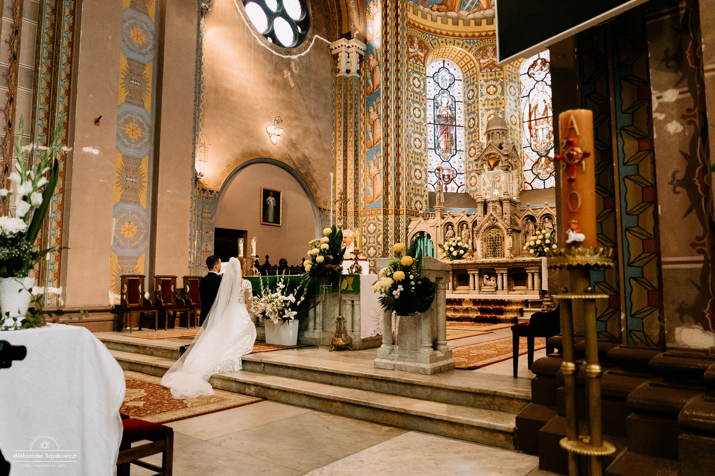 Ceremonia ślubna • Zdjęcia w kościele/USC. Fotograf Ślubny Warszawa - Sesje Biznesowe Rodzinne Eventy