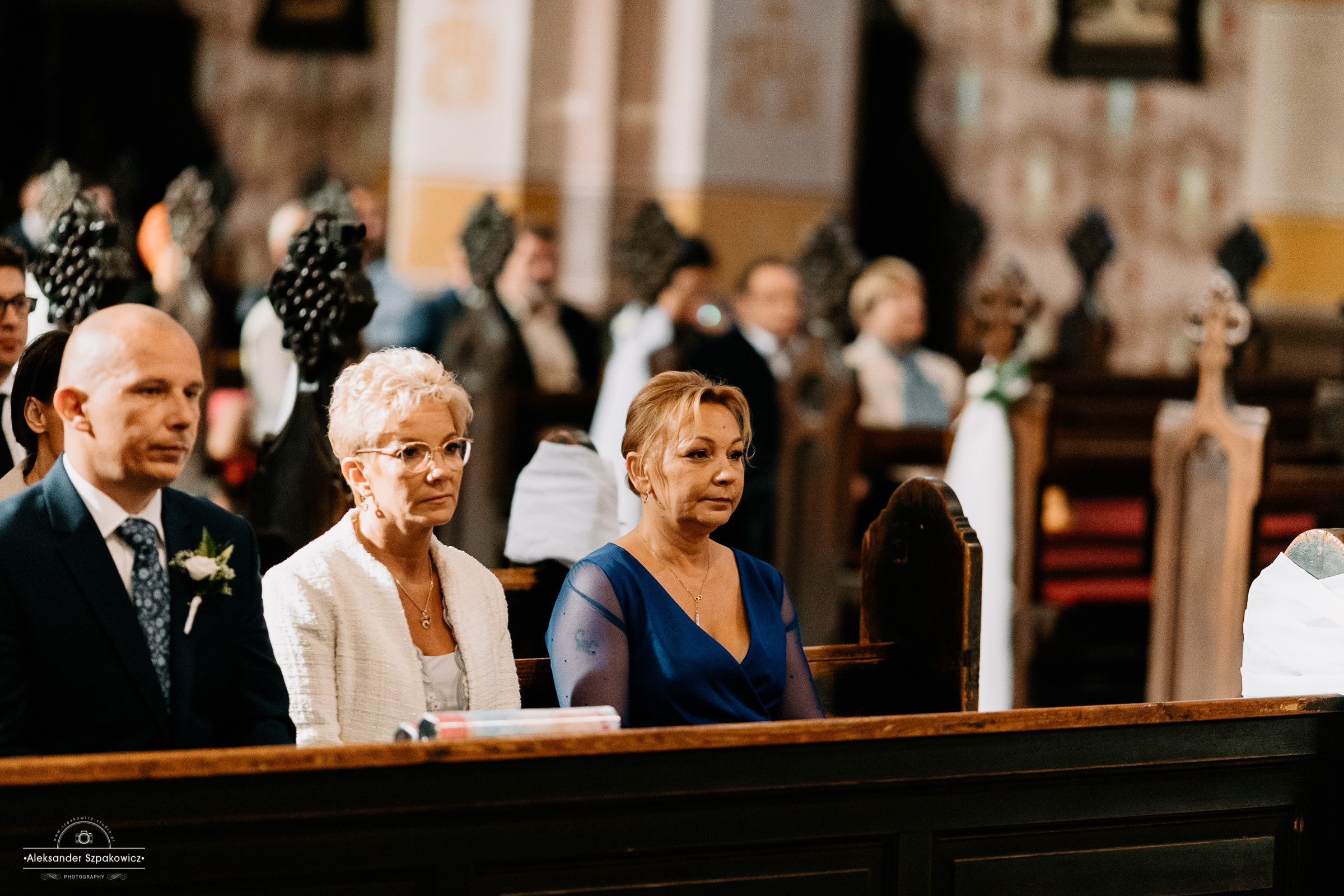 Ceremonia ślubna • Zdjęcia w kościele/USC. Fotograf Ślubny Warszawa - Sesje Biznesowe Rodzinne Eventy