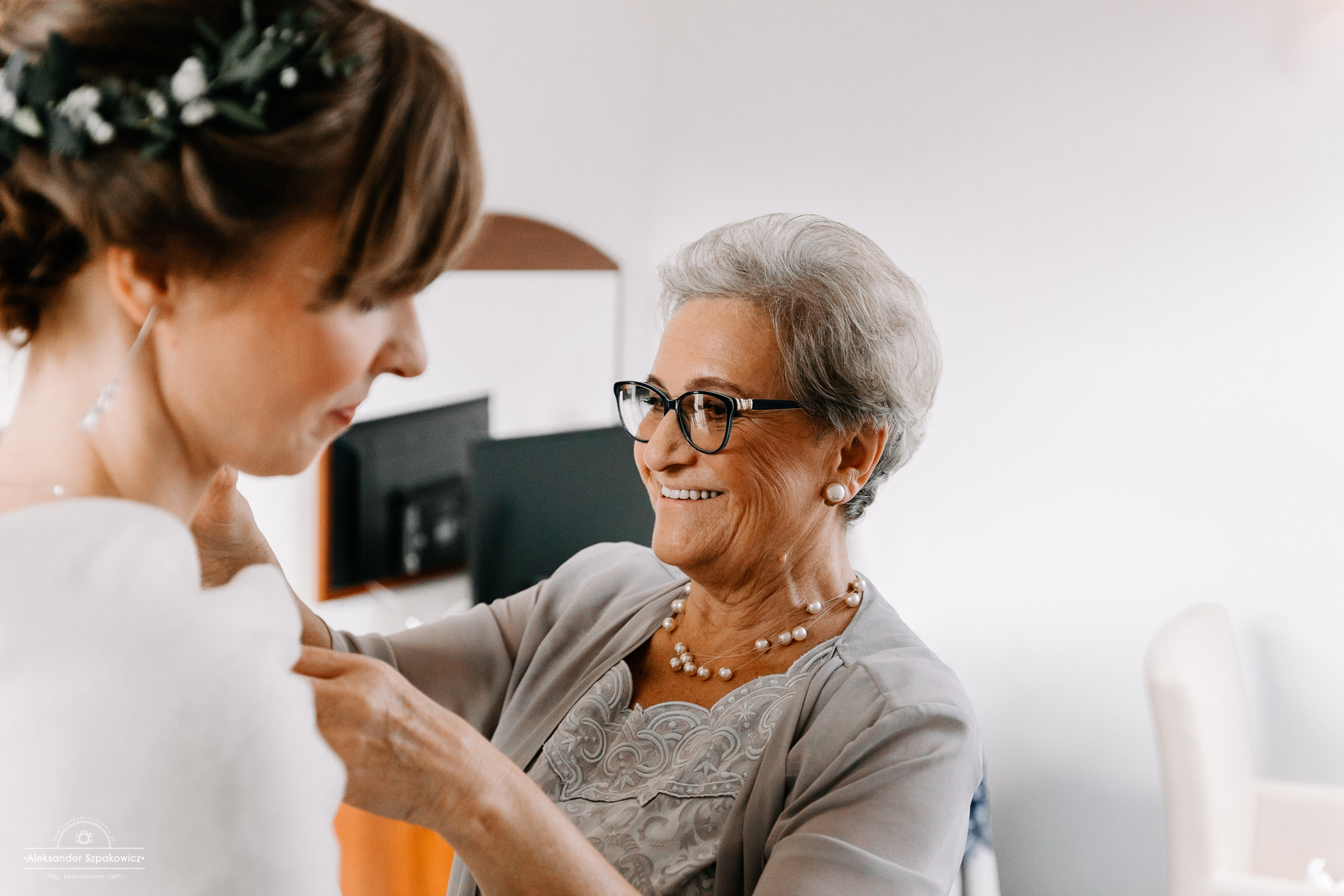 Zdjęcia ślubne z Przygotowań • Fotograf Trójmiasto. Fotograf Ślubny Warszawa - Sesje Biznesowe Rodzinne Eventy