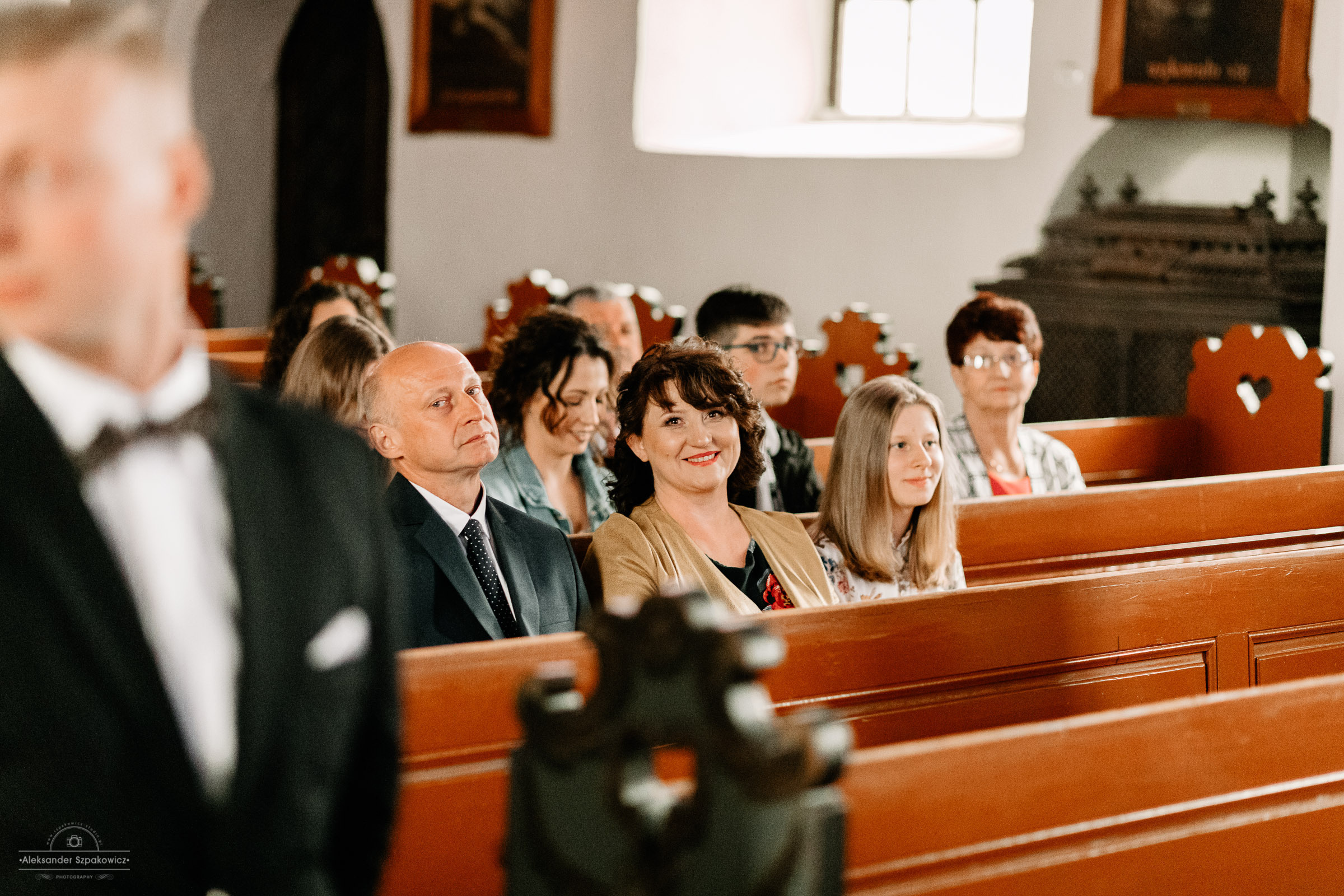 Ceremonia ślubna • Zdjęcia w kościele/USC. Fotograf Ślubny Warszawa - Sesje Biznesowe Rodzinne Eventy