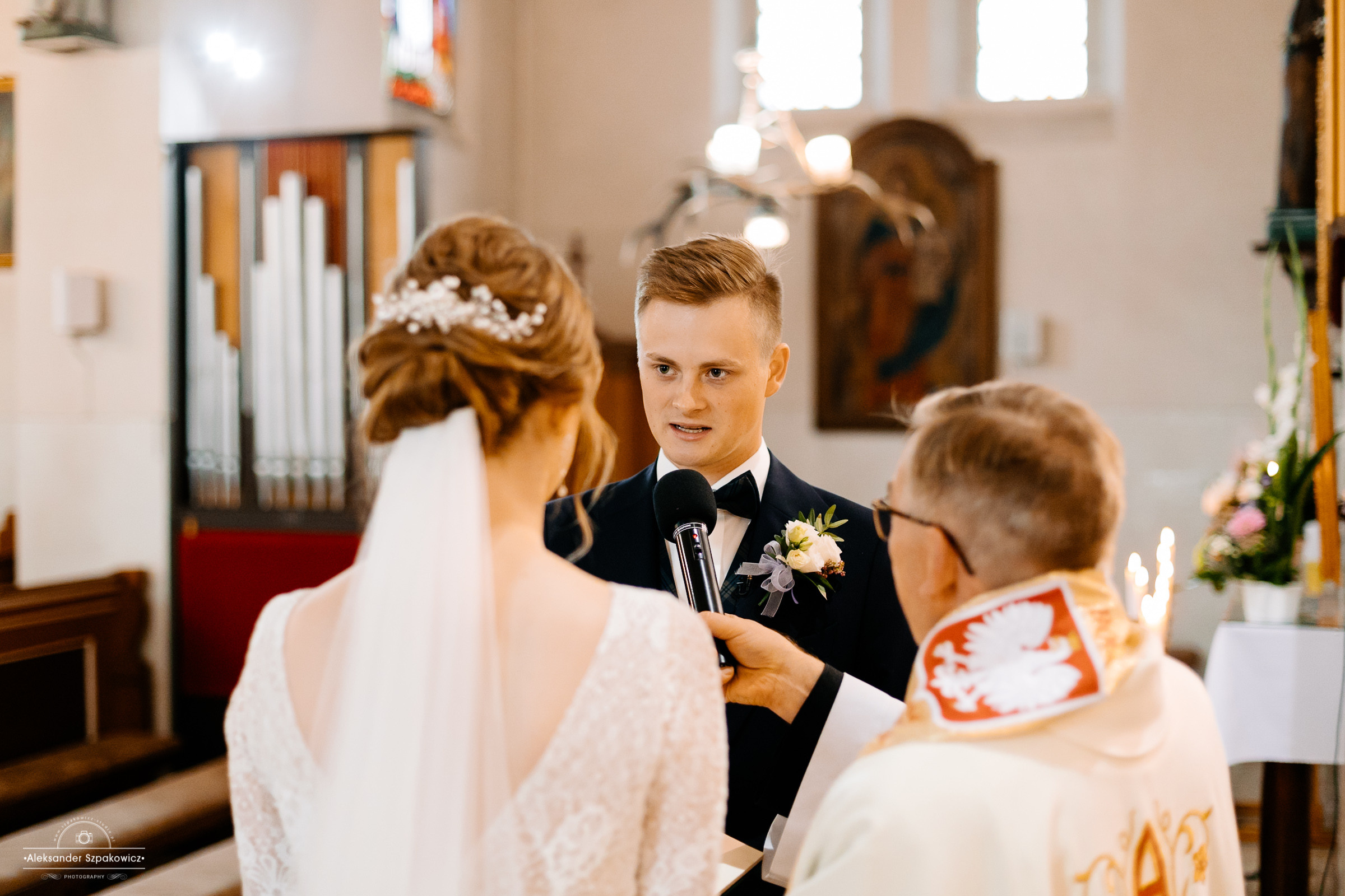 Ceremonia ślubna • Zdjęcia w kościele/USC. Fotograf Ślubny Warszawa - Sesje Biznesowe Rodzinne Eventy