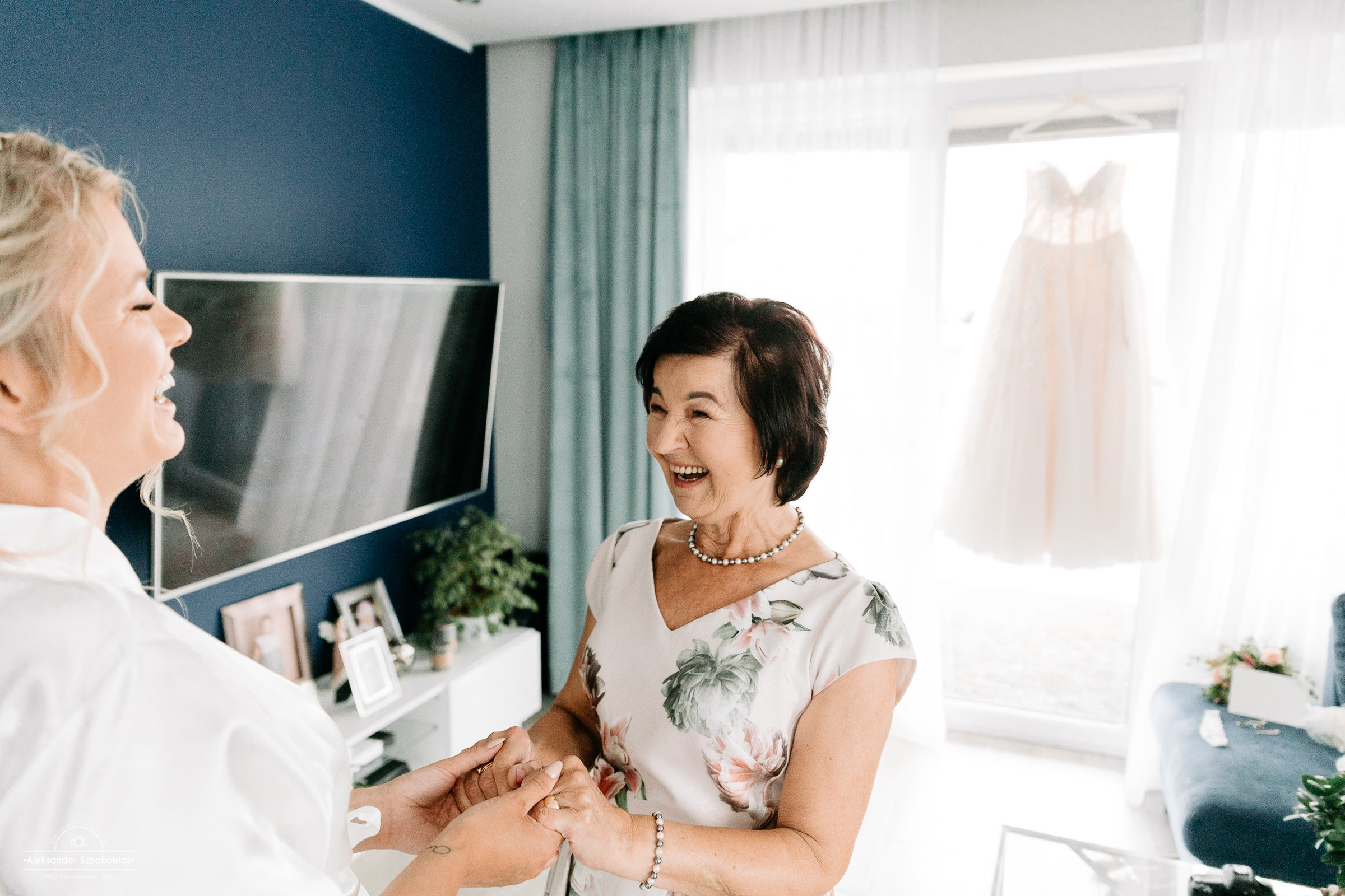 Zdjęcia ślubne z Przygotowań • Fotograf Trójmiasto. Fotograf Ślubny Warszawa - Sesje Biznesowe Rodzinne Eventy