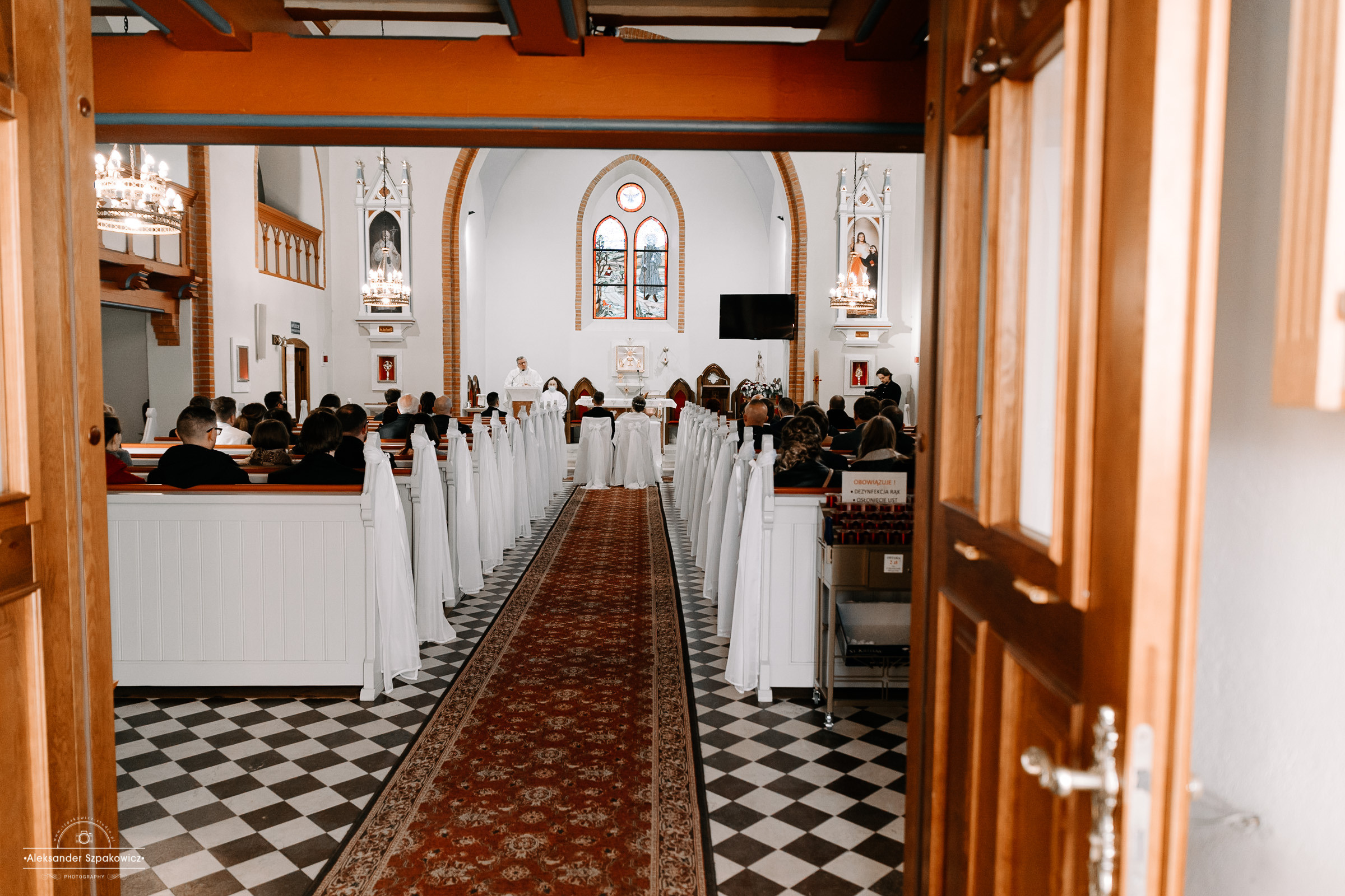 Ceremonia ślubna • Zdjęcia w kościele/USC. Fotograf Ślubny Warszawa - Sesje Biznesowe Rodzinne Eventy