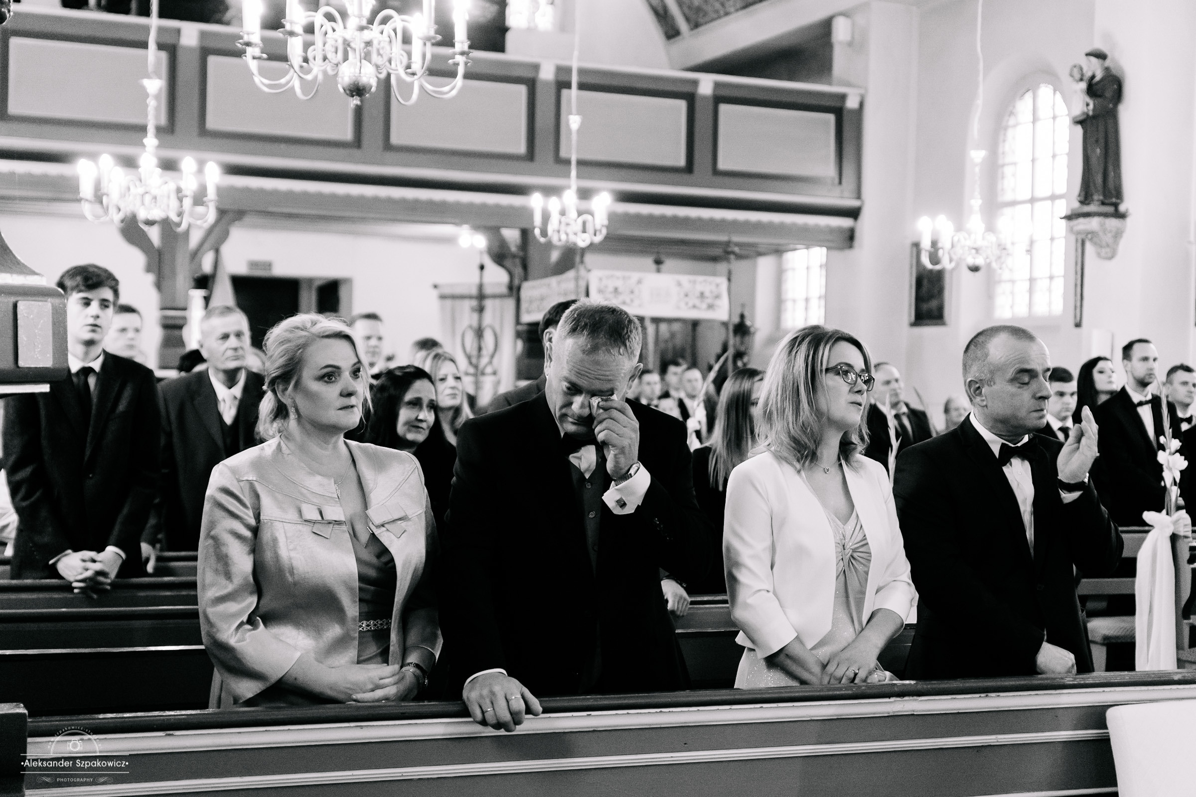 Ceremonia ślubna • Zdjęcia w kościele/USC. Fotograf Ślubny Warszawa - Sesje Biznesowe Rodzinne Eventy