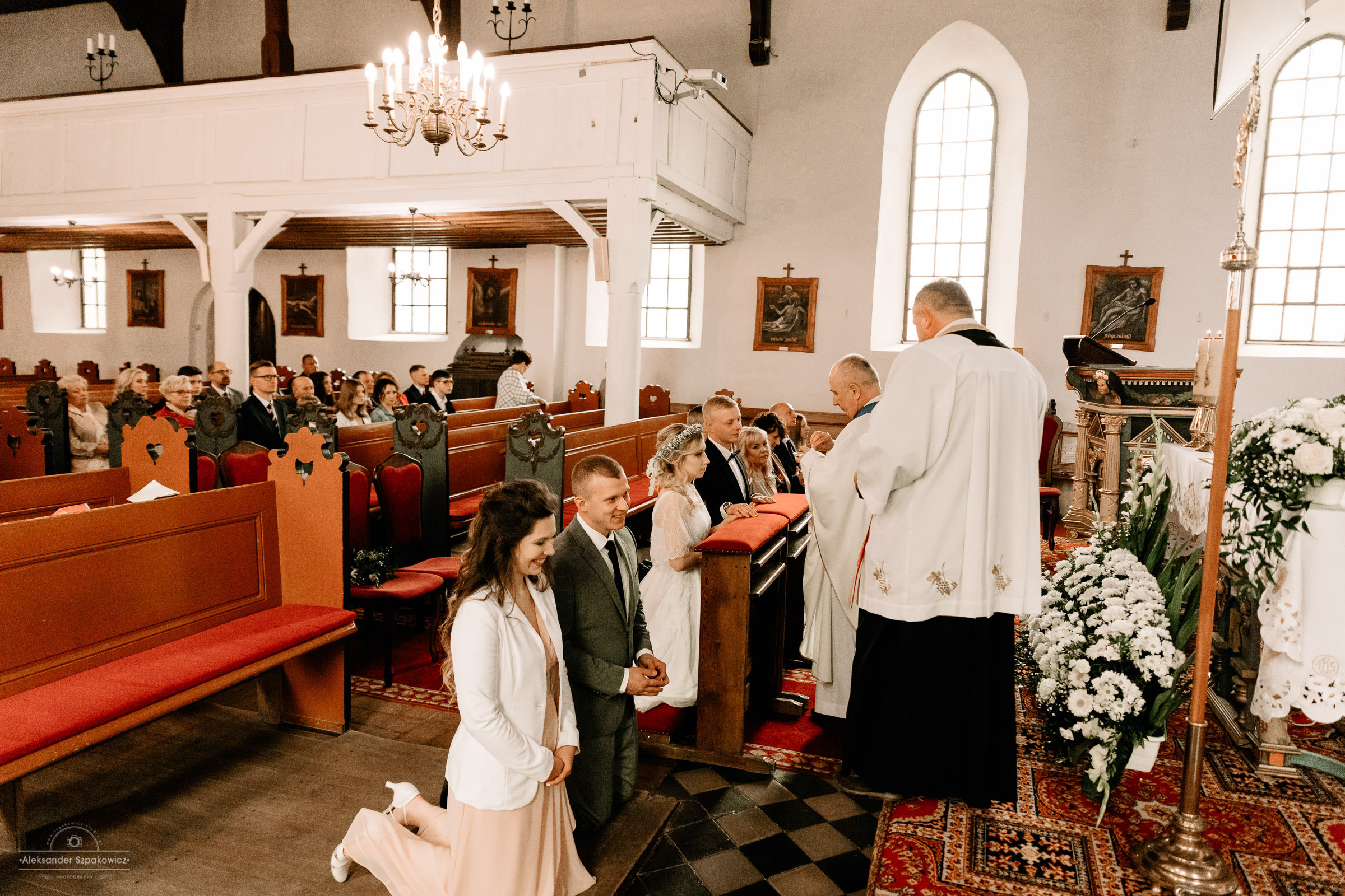 Ceremonia ślubna • Zdjęcia w kościele/USC. Fotograf Ślubny Warszawa - Sesje Biznesowe Rodzinne Eventy
