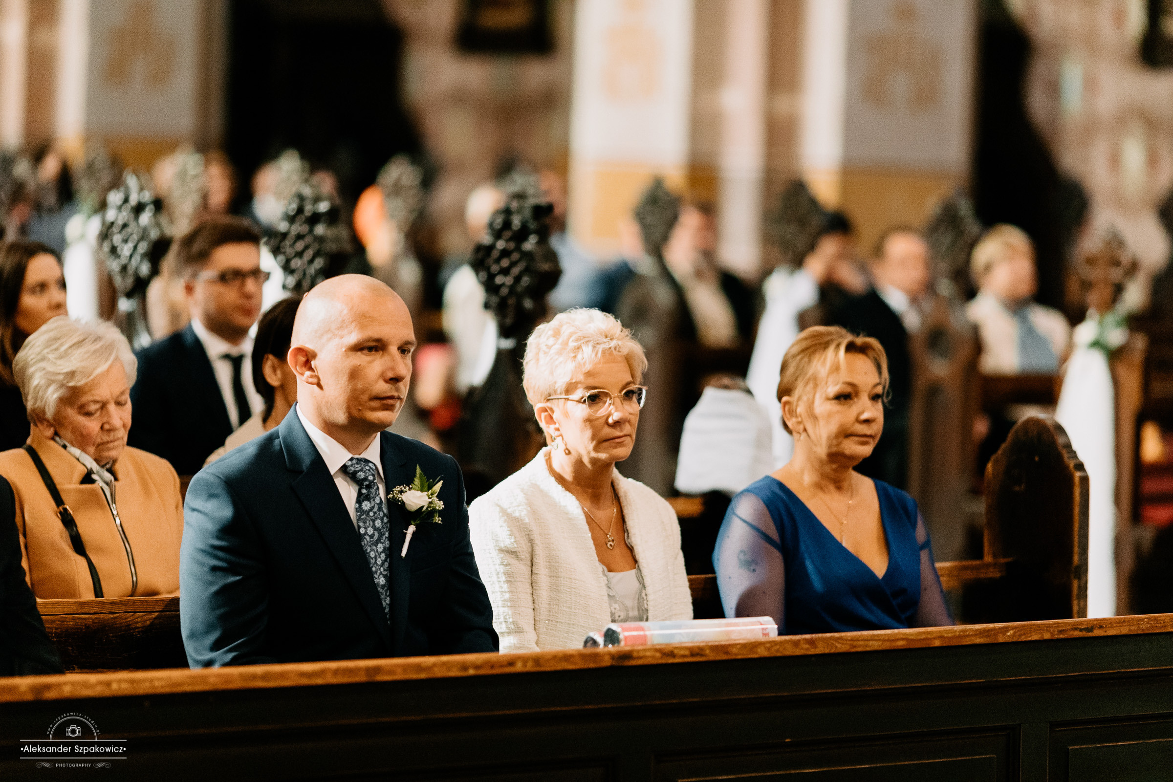 Ceremonia ślubna • Zdjęcia w kościele/USC. Fotograf Ślubny Warszawa - Sesje Biznesowe Rodzinne Eventy