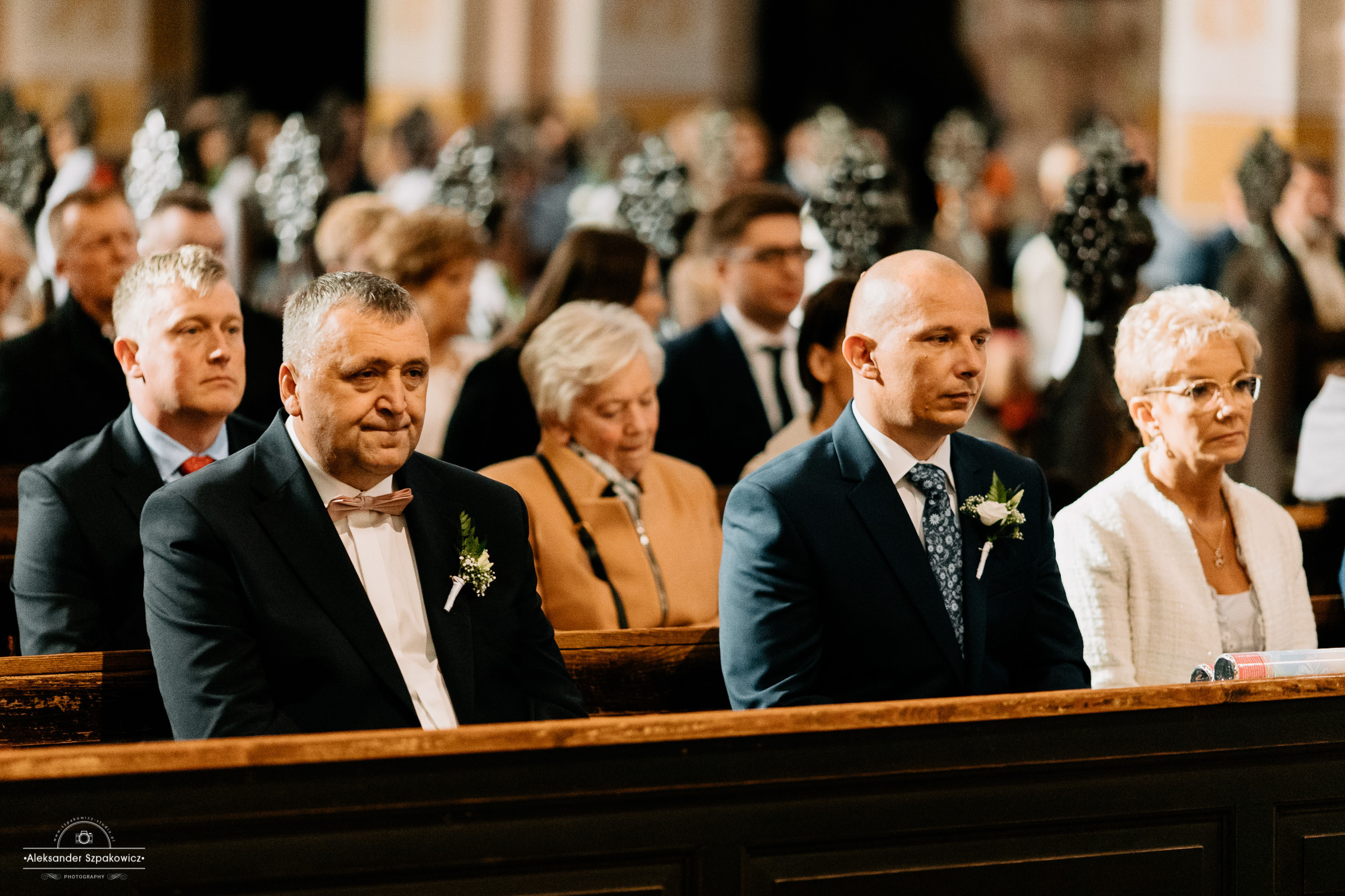 Ceremonia ślubna • Zdjęcia w kościele/USC. Fotograf Ślubny Warszawa - Sesje Biznesowe Rodzinne Eventy