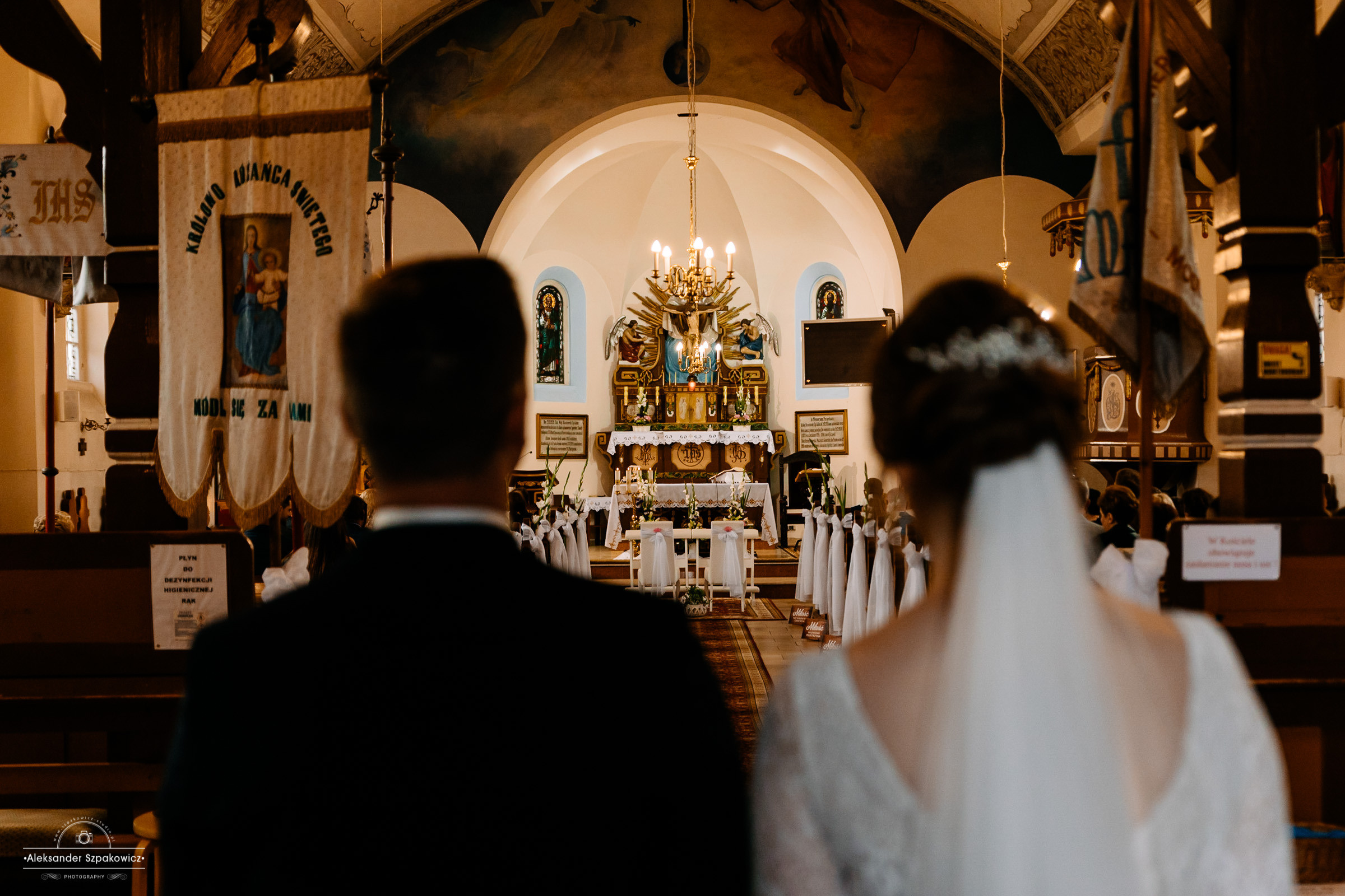 Ceremonia ślubna • Zdjęcia w kościele/USC. Fotograf Ślubny Warszawa - Sesje Biznesowe Rodzinne Eventy