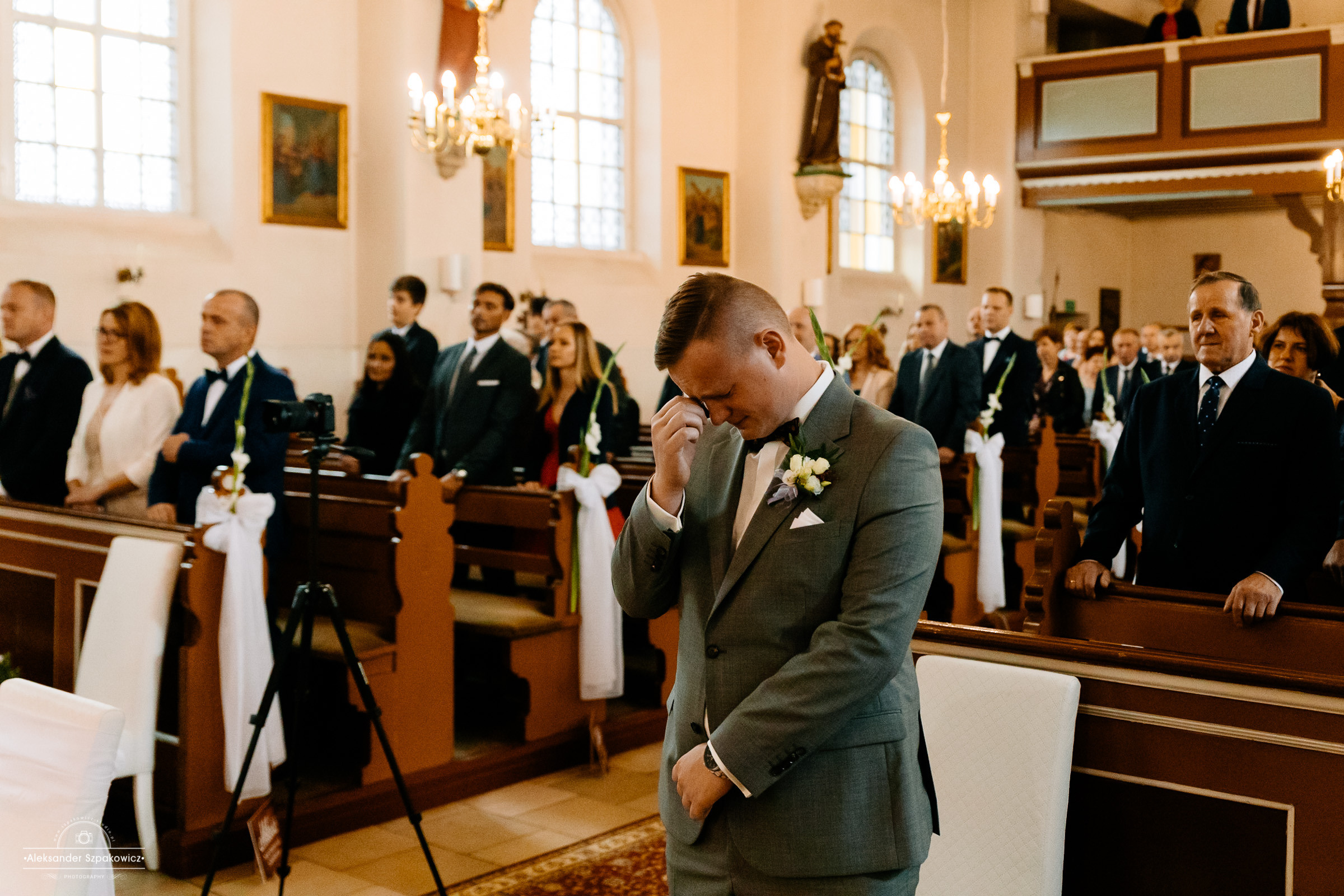 Ceremonia ślubna • Zdjęcia w kościele/USC. Fotograf Ślubny Warszawa - Sesje Biznesowe Rodzinne Eventy