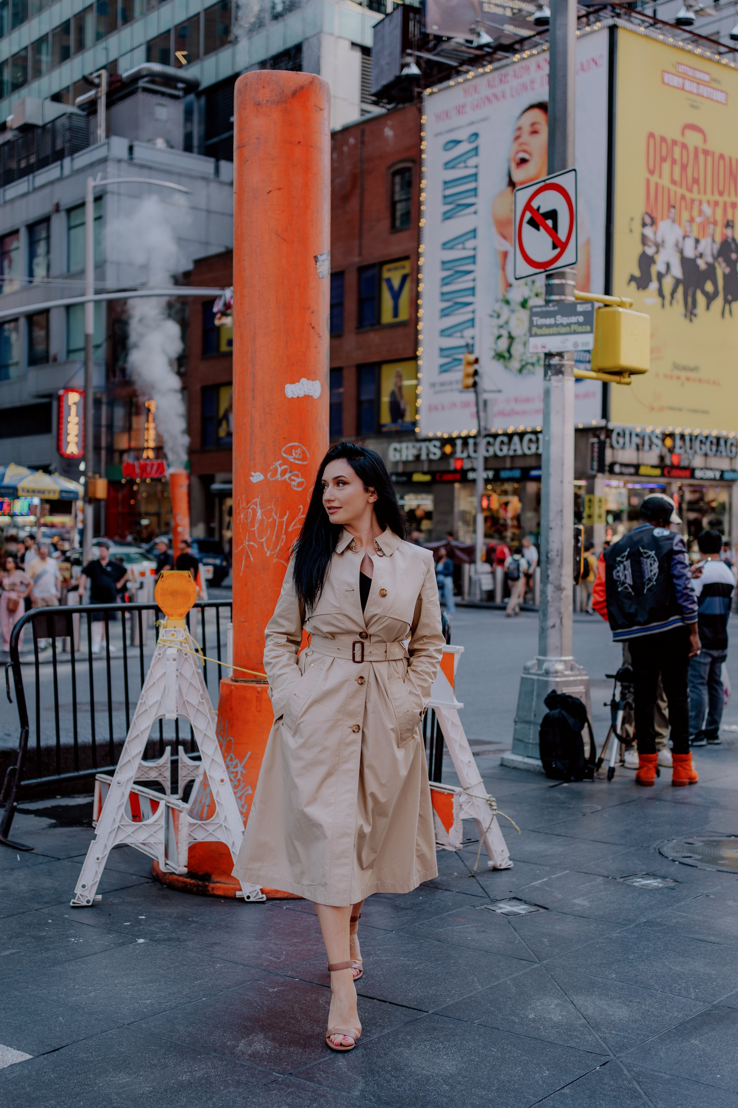 Madalina. Videographer and photographer in New York // MAKAROV.VIDEO