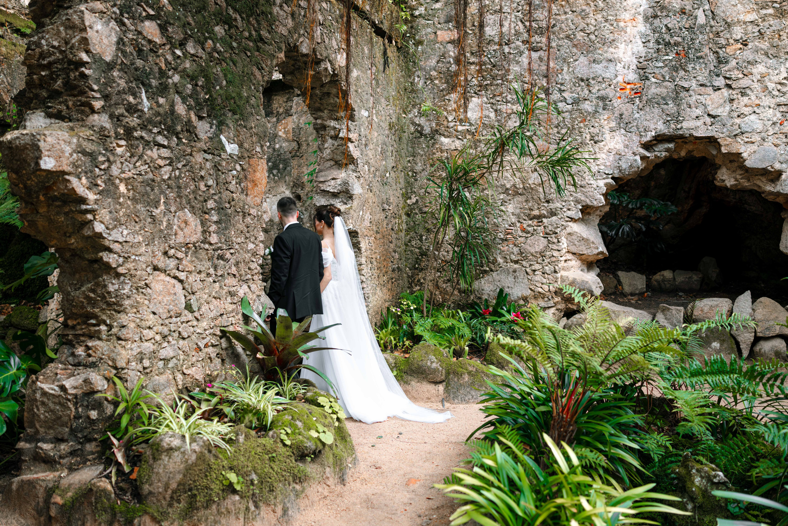 Irina & Max Elopment Sintra. Filmes e Fotografia Cinematográfica de Casamento em Portugal | Ricardo & Mary Pictures
