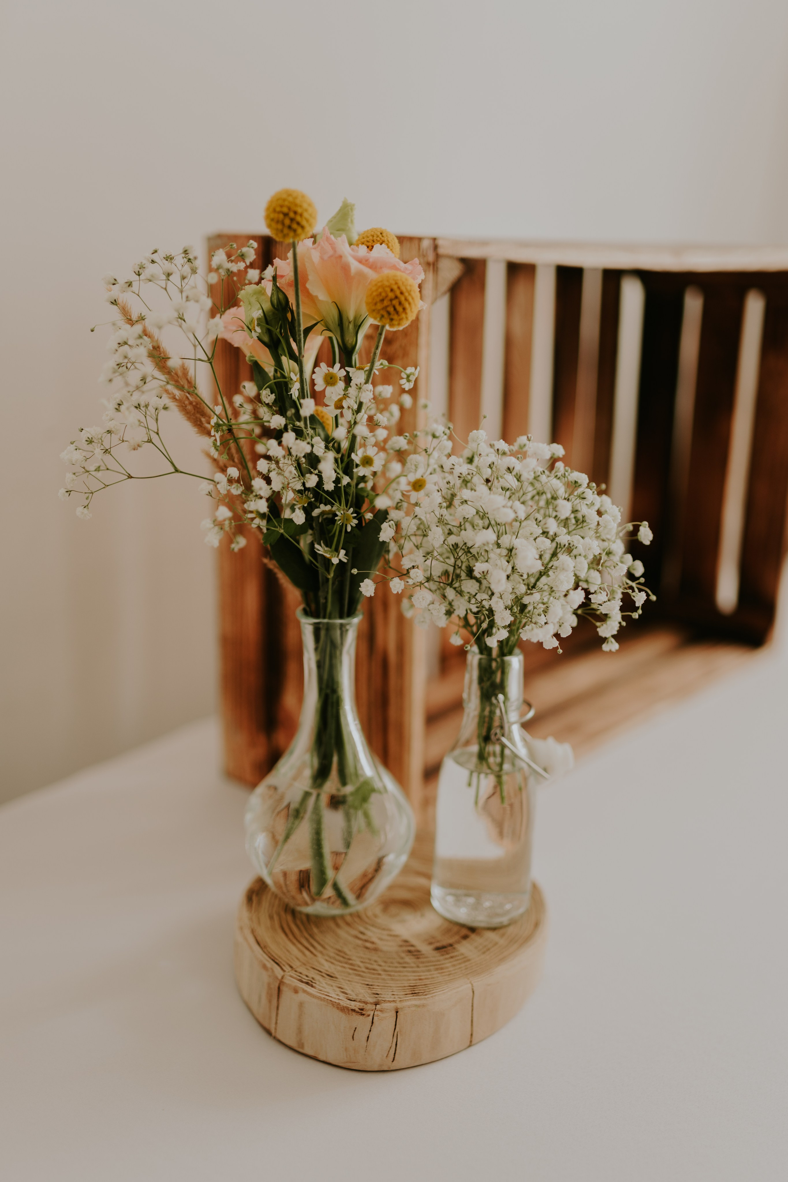 Dwór Wierzbno: plenerowy ślub pod wierzbą. Karkowskafoto - fotografia miłości