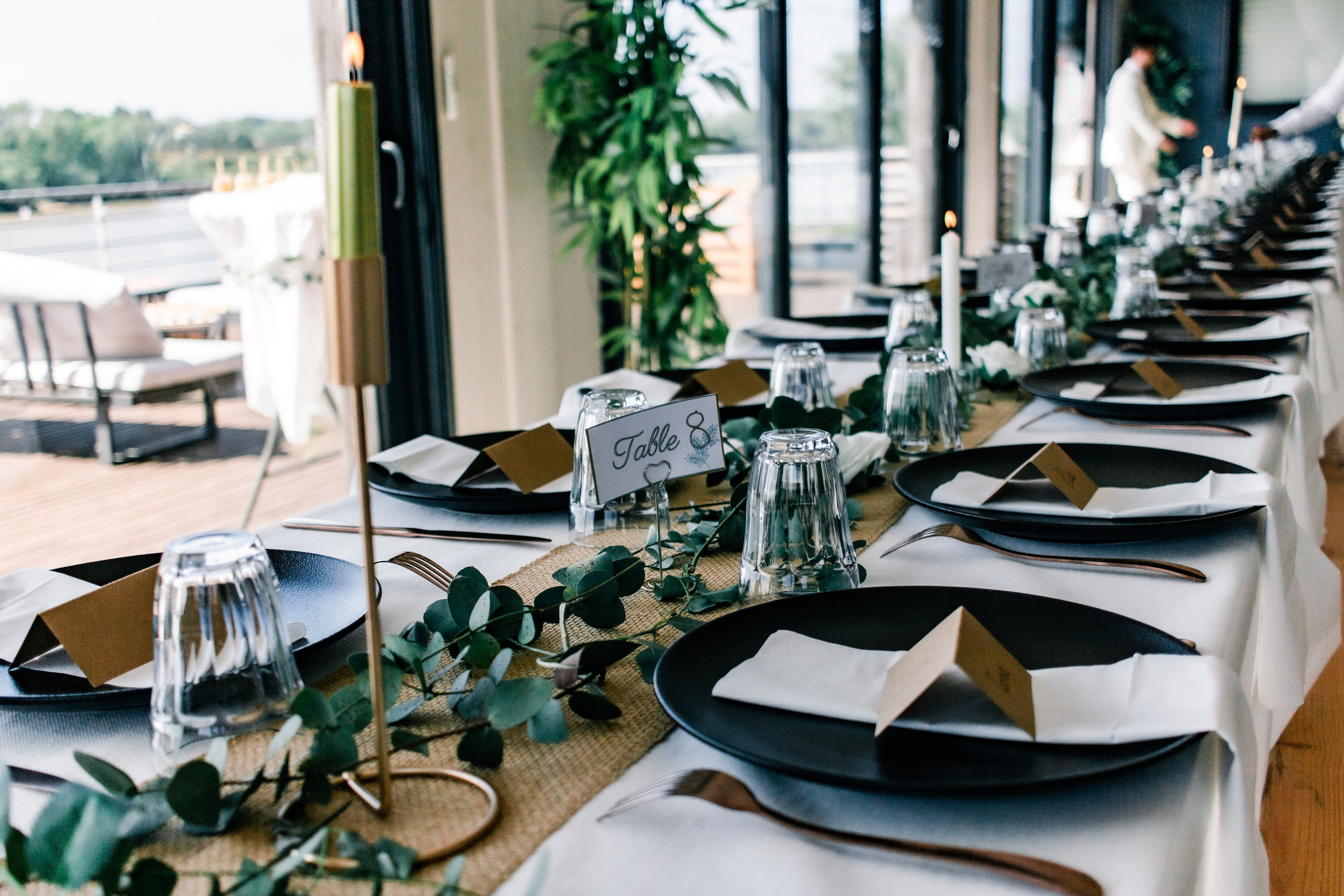 Mariage de Ny & Hasina vue la Loire. Photographe professionnelle à Poitiers, Tours et Châtellerault | Studio photo entre Poitiers et Tours – portraits, familles, entreprises, ma