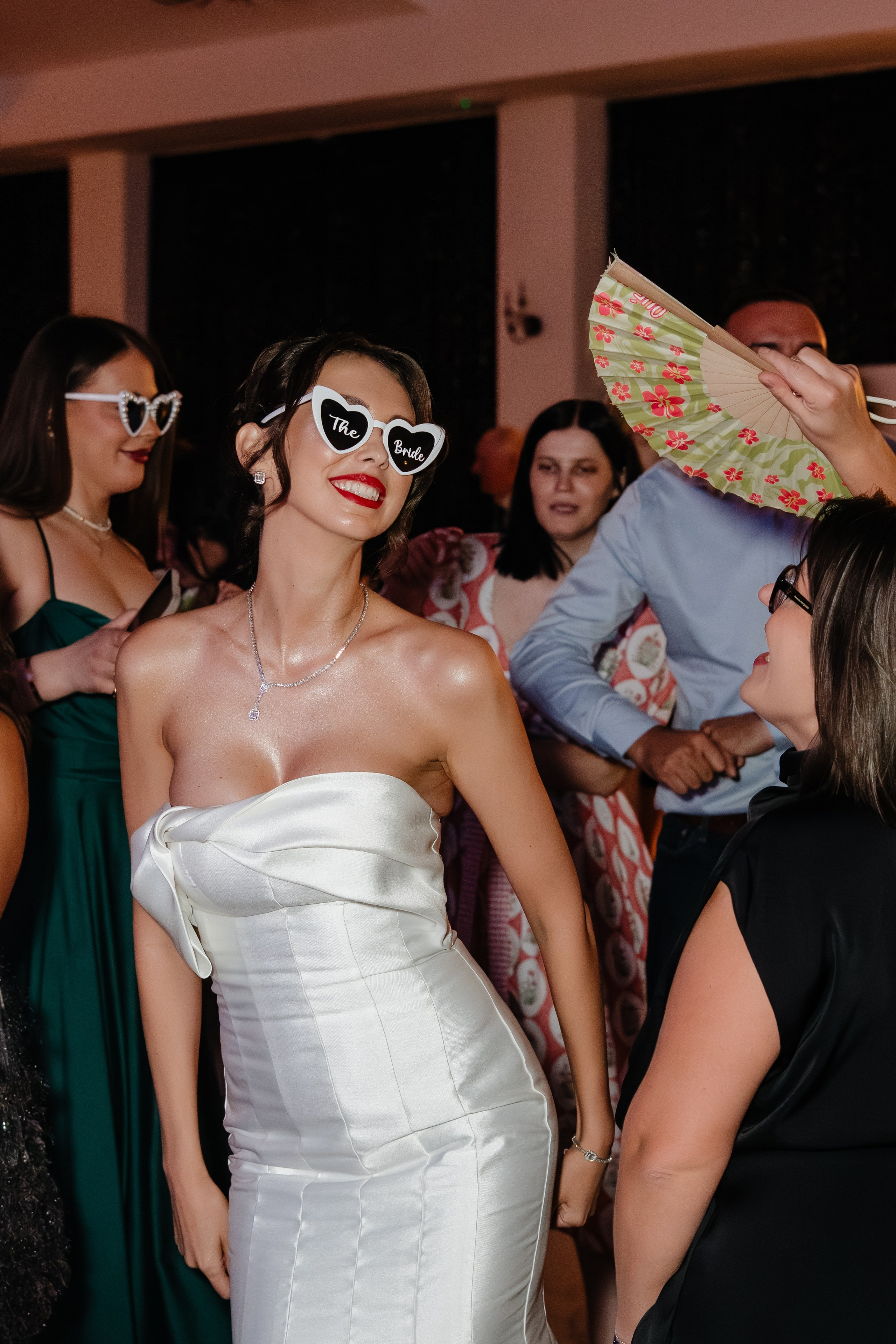 Povestea de nuntă a lui Anca și Dragoș în Bacău | Fotografie de Eveniment. Raw Studio. Fotograful tau de nunta!