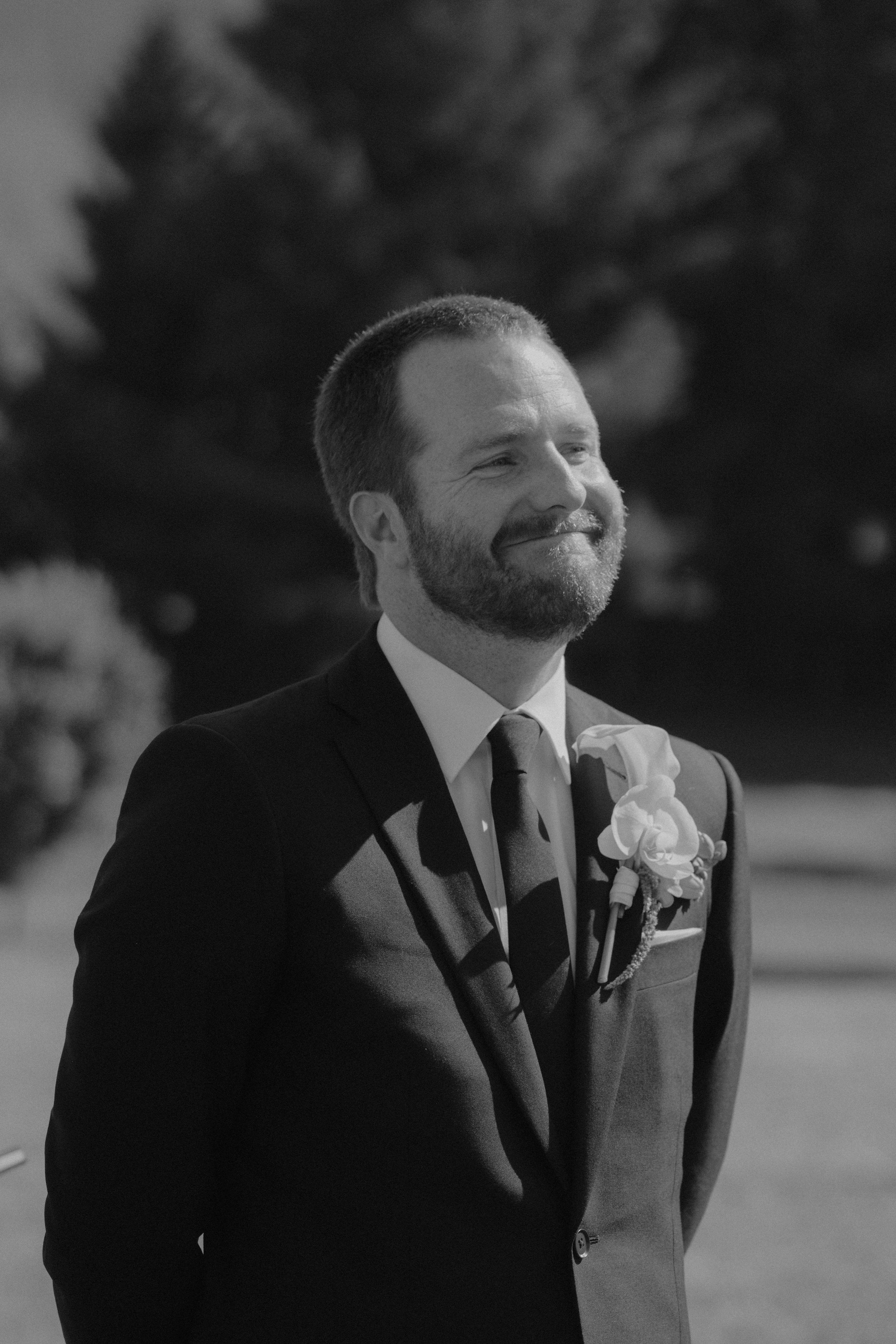 Wedding ceremony at Wind Mountain Ranch in the Columbia River Gorge