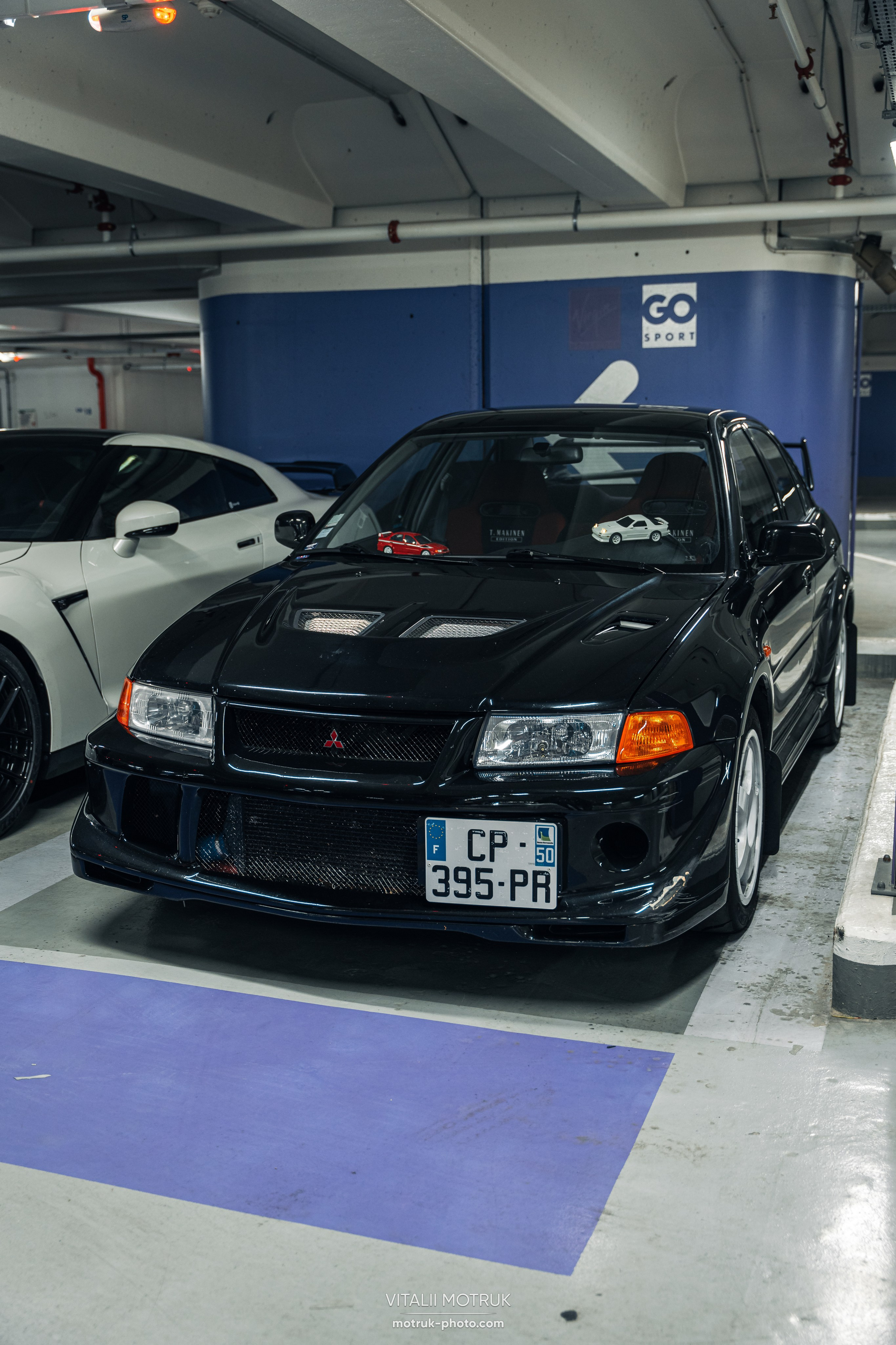 Chika Japan 7. Photographer in Paris — Vitalii Motruk